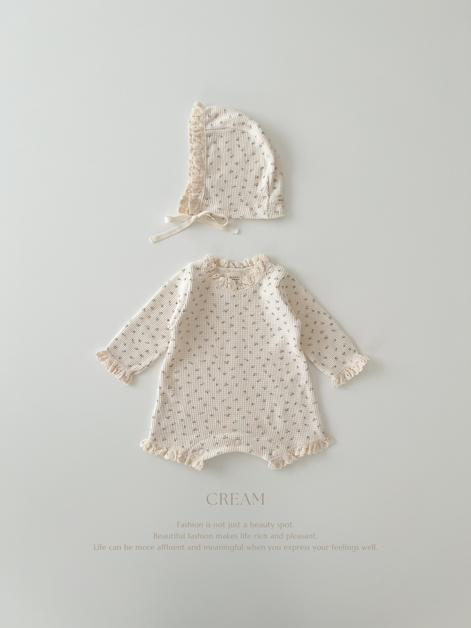 *Noeul.made* Flower waffle lace rompers set