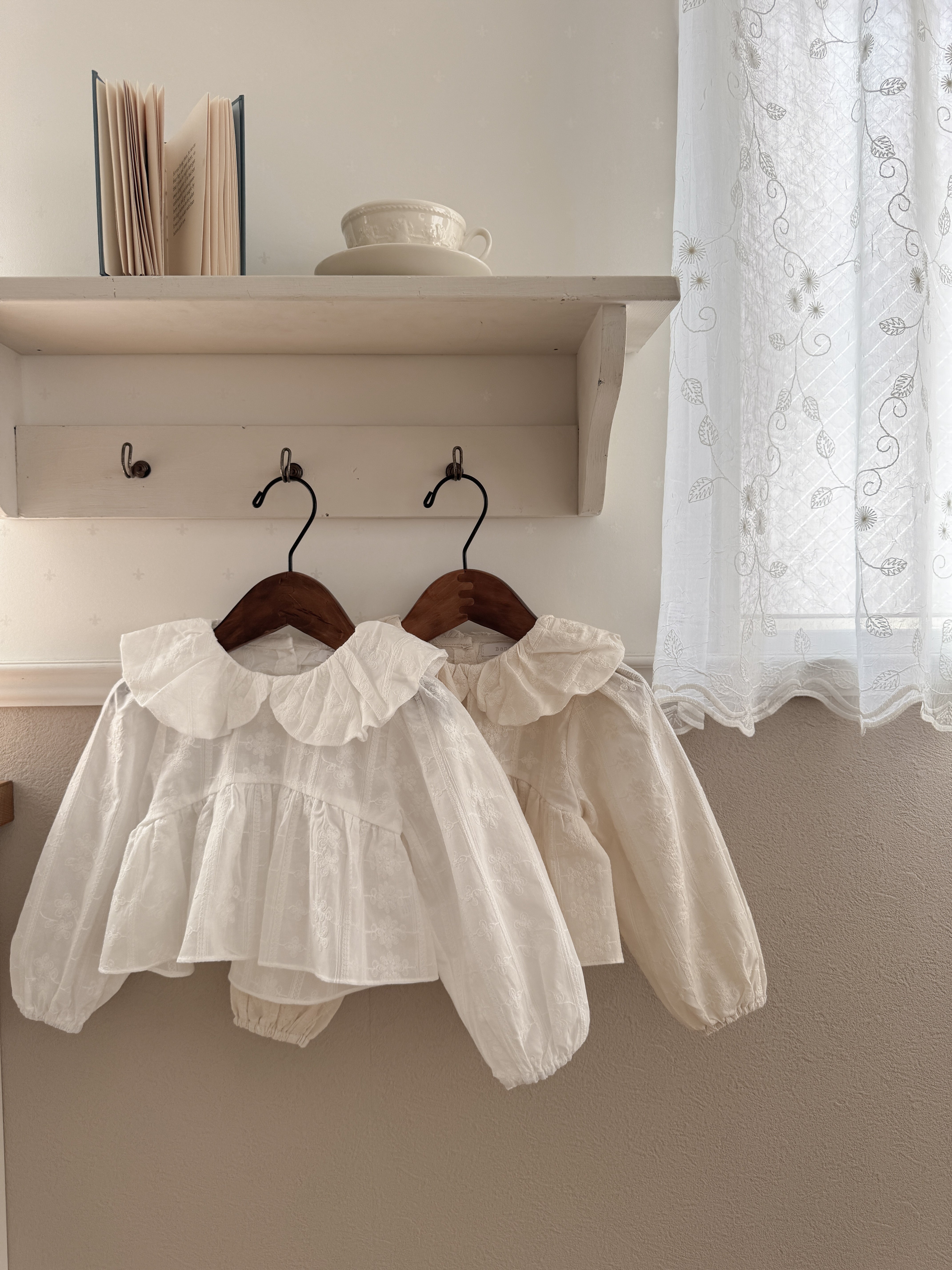 Roman blouse