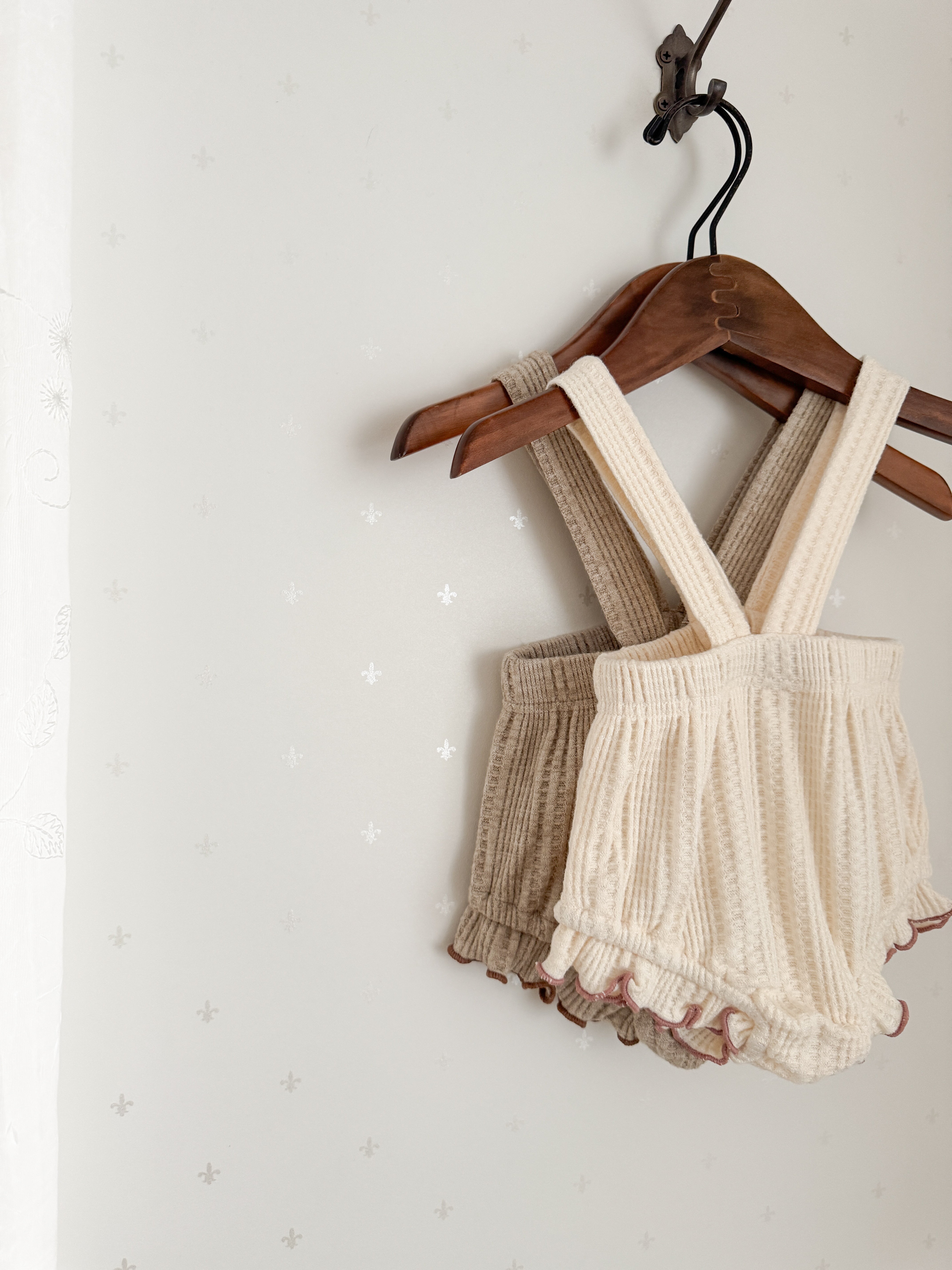 Mellow waffle suspender bloomer