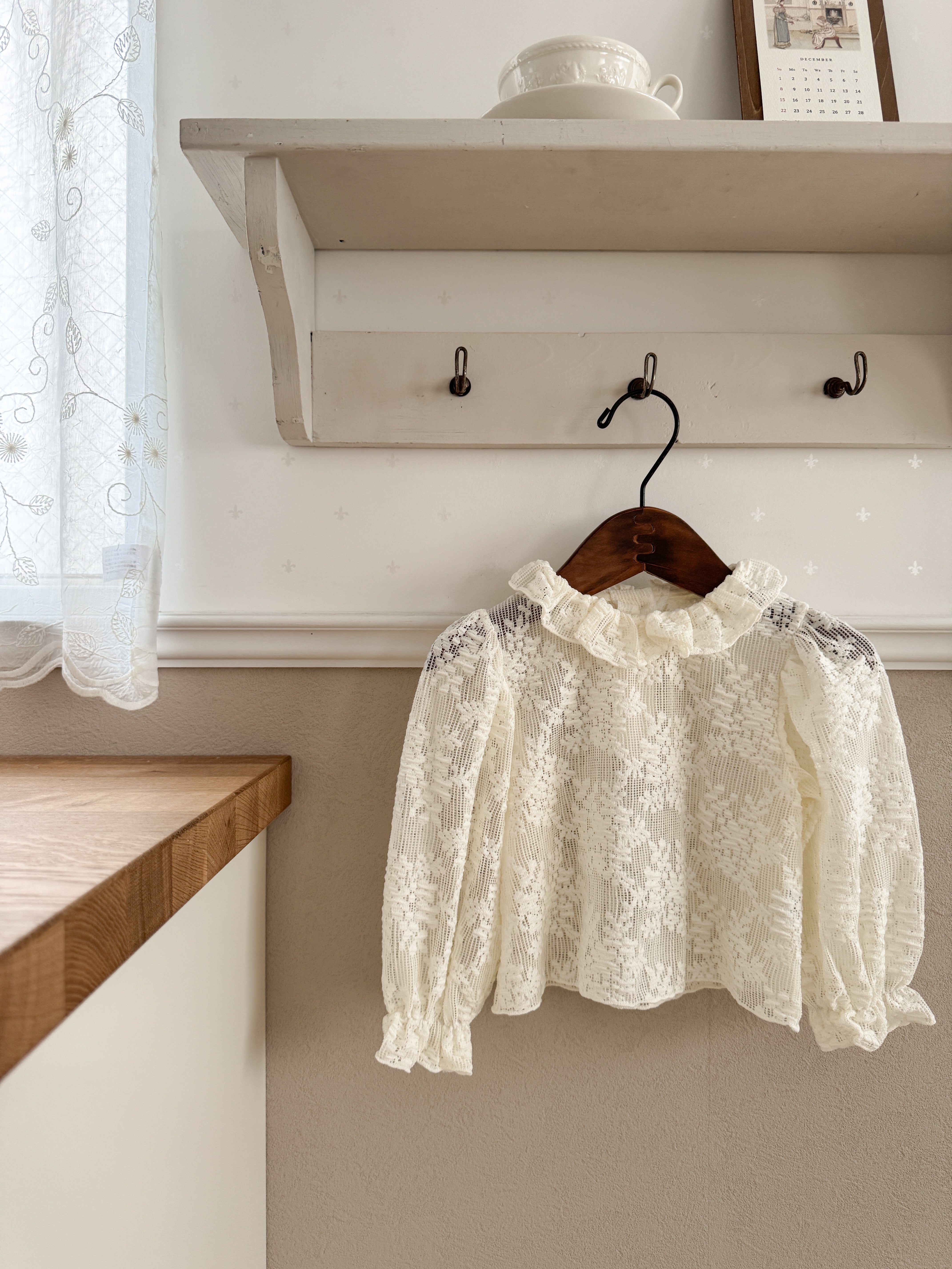 Lauran frill blouse (lace)