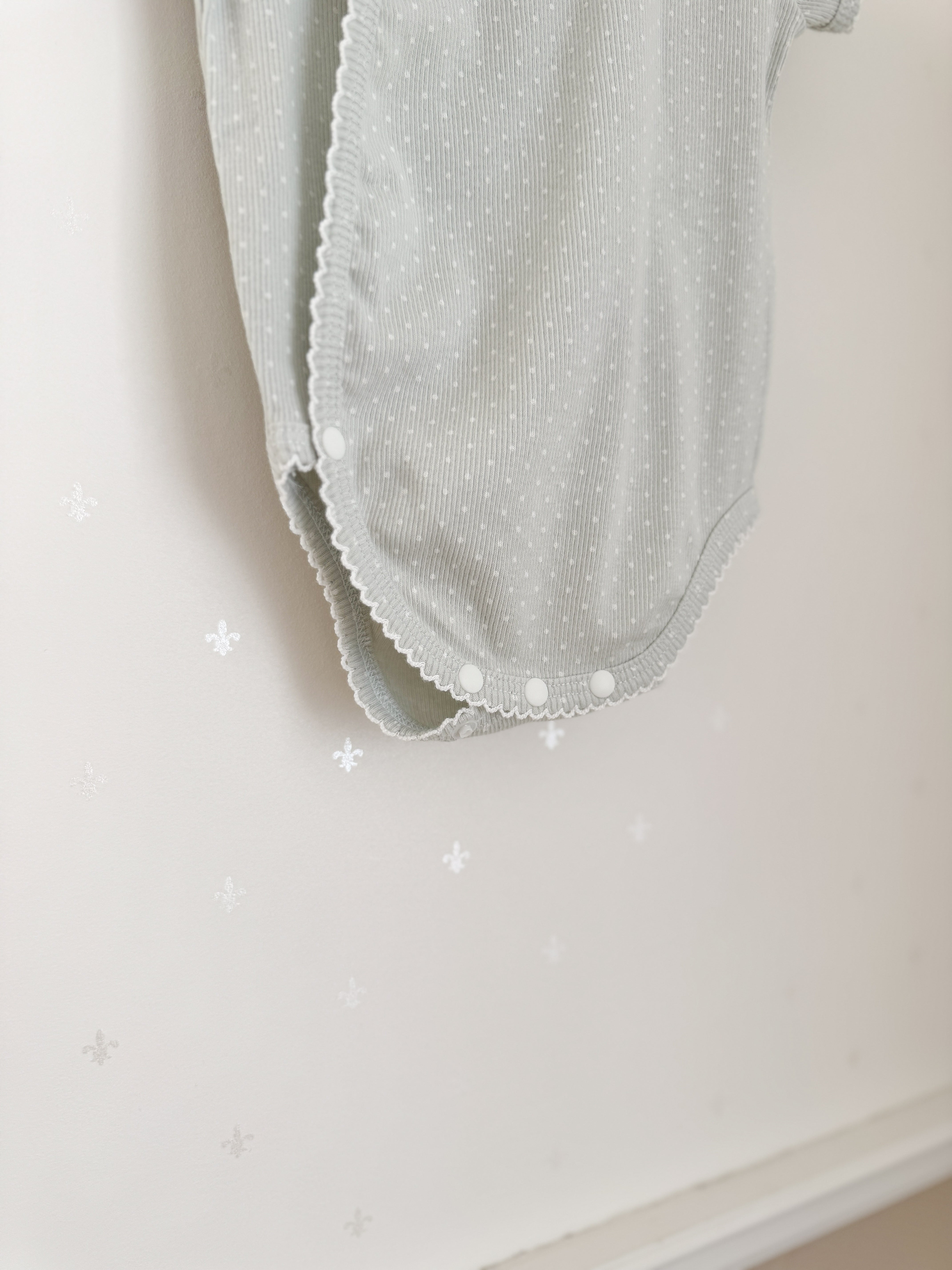 Ruzy newborn rompers