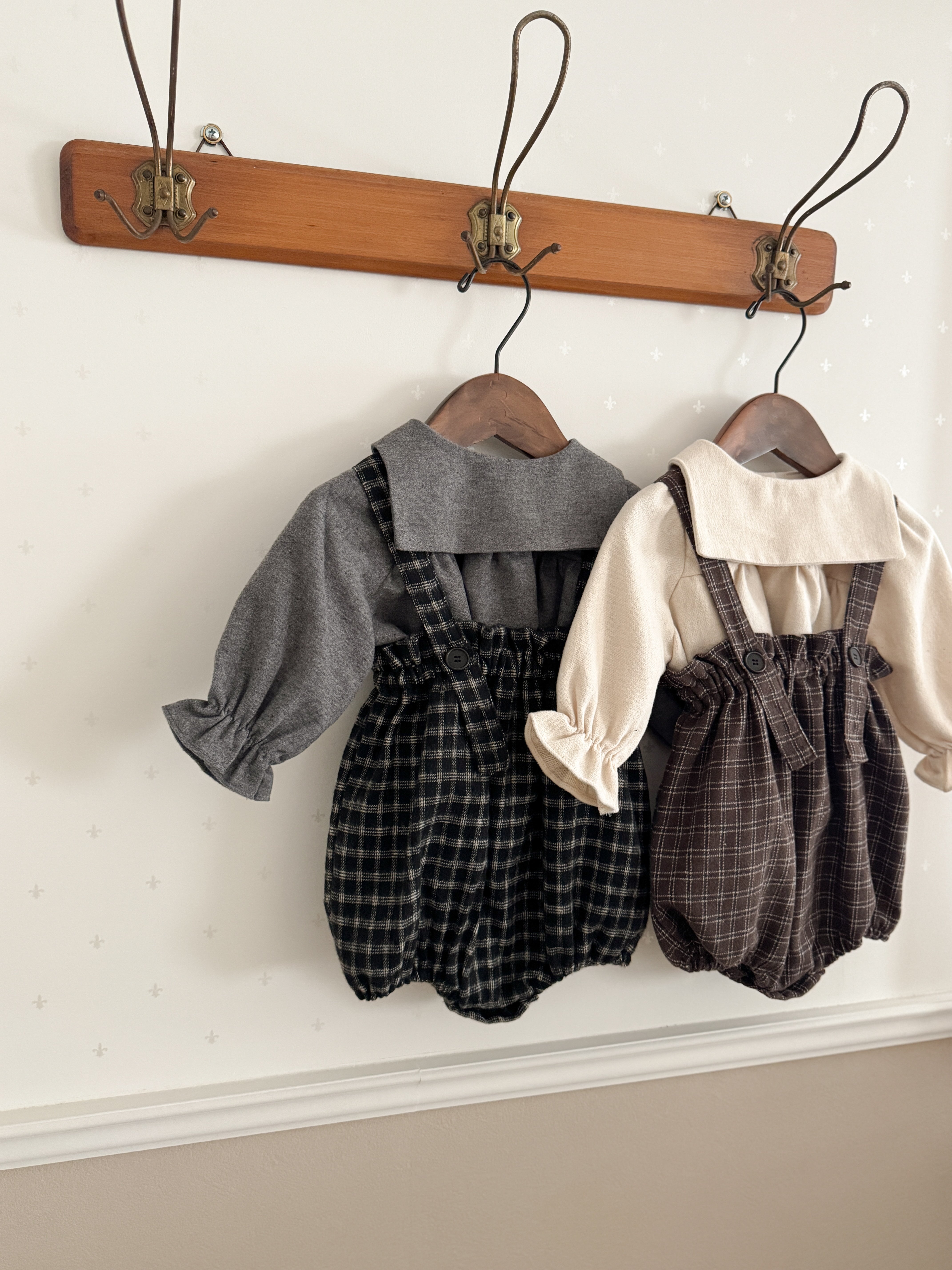 Naive check suspender bloomer