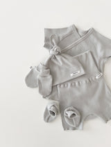 Baker newborn rompers set