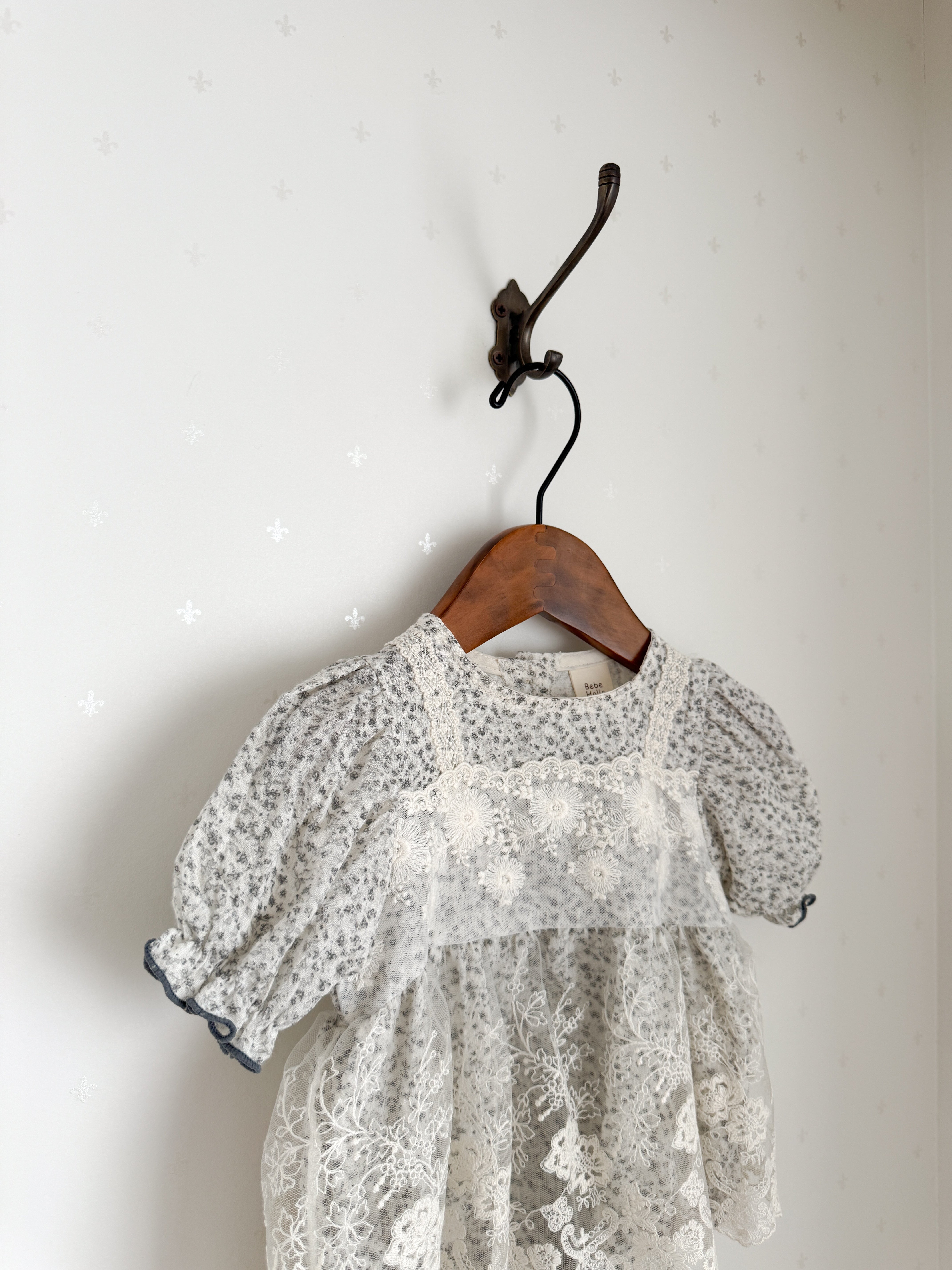 Novella rompers