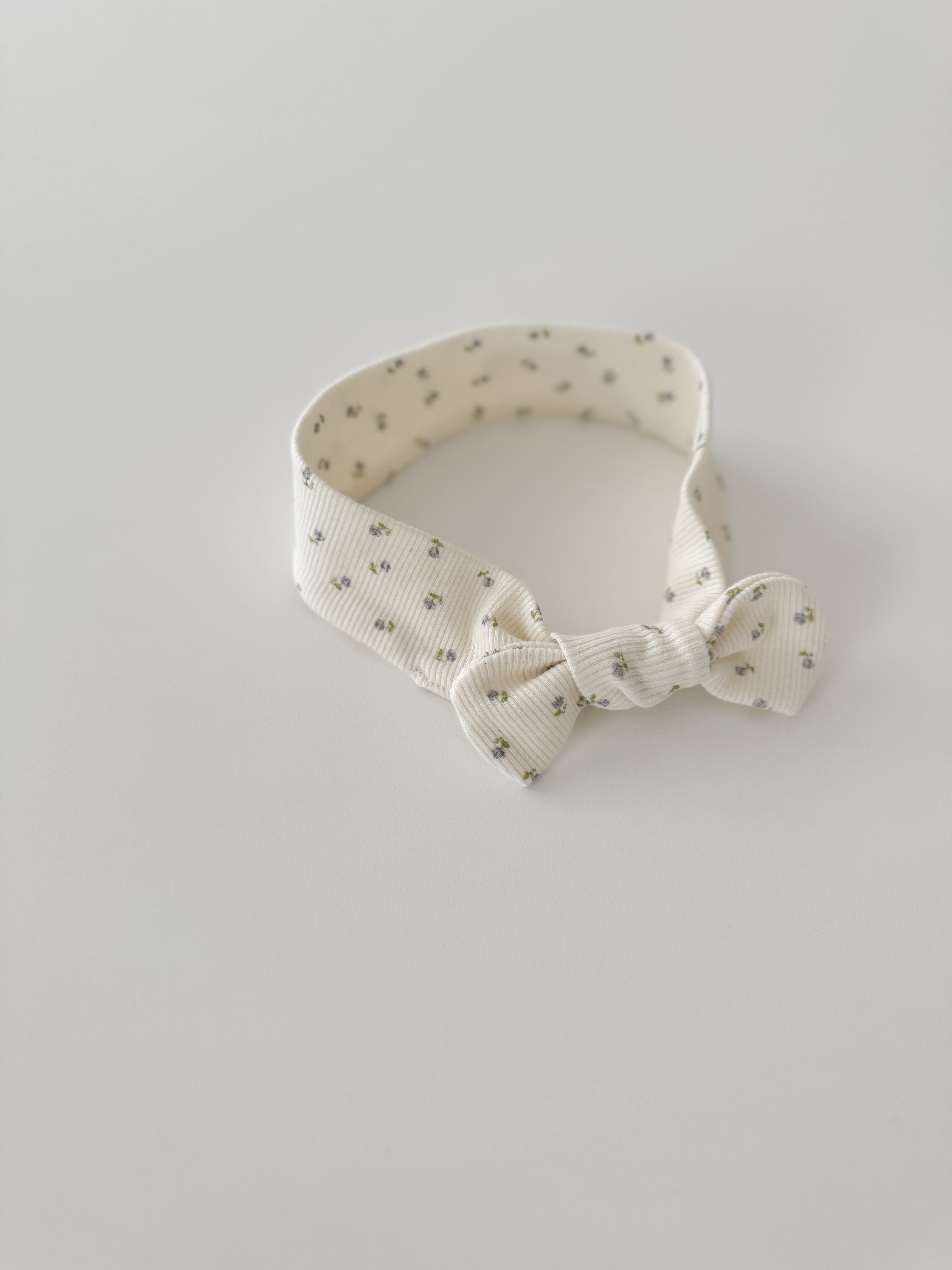 Saint hairband