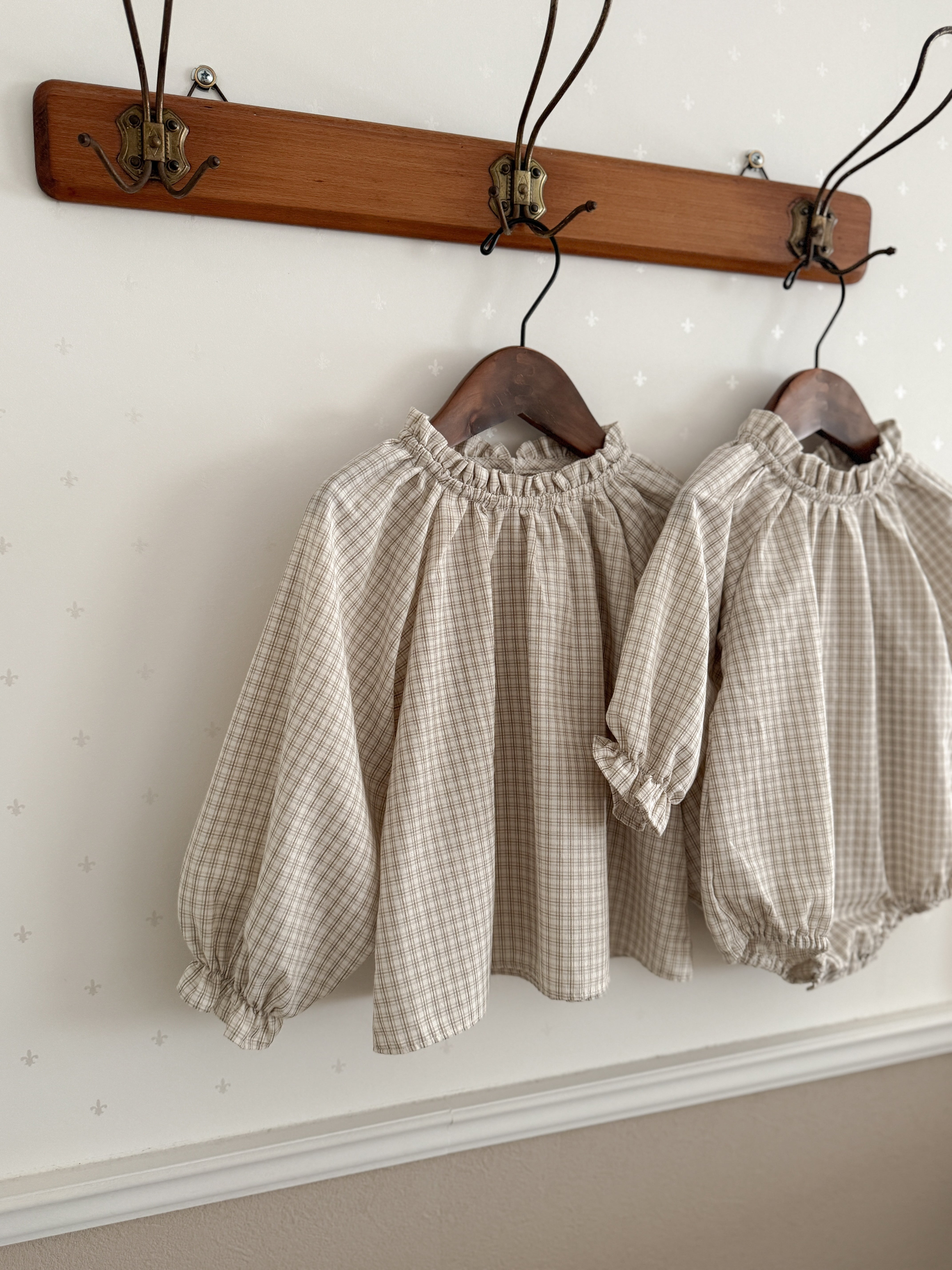 *Noeul.made* Mont Blanc blouse