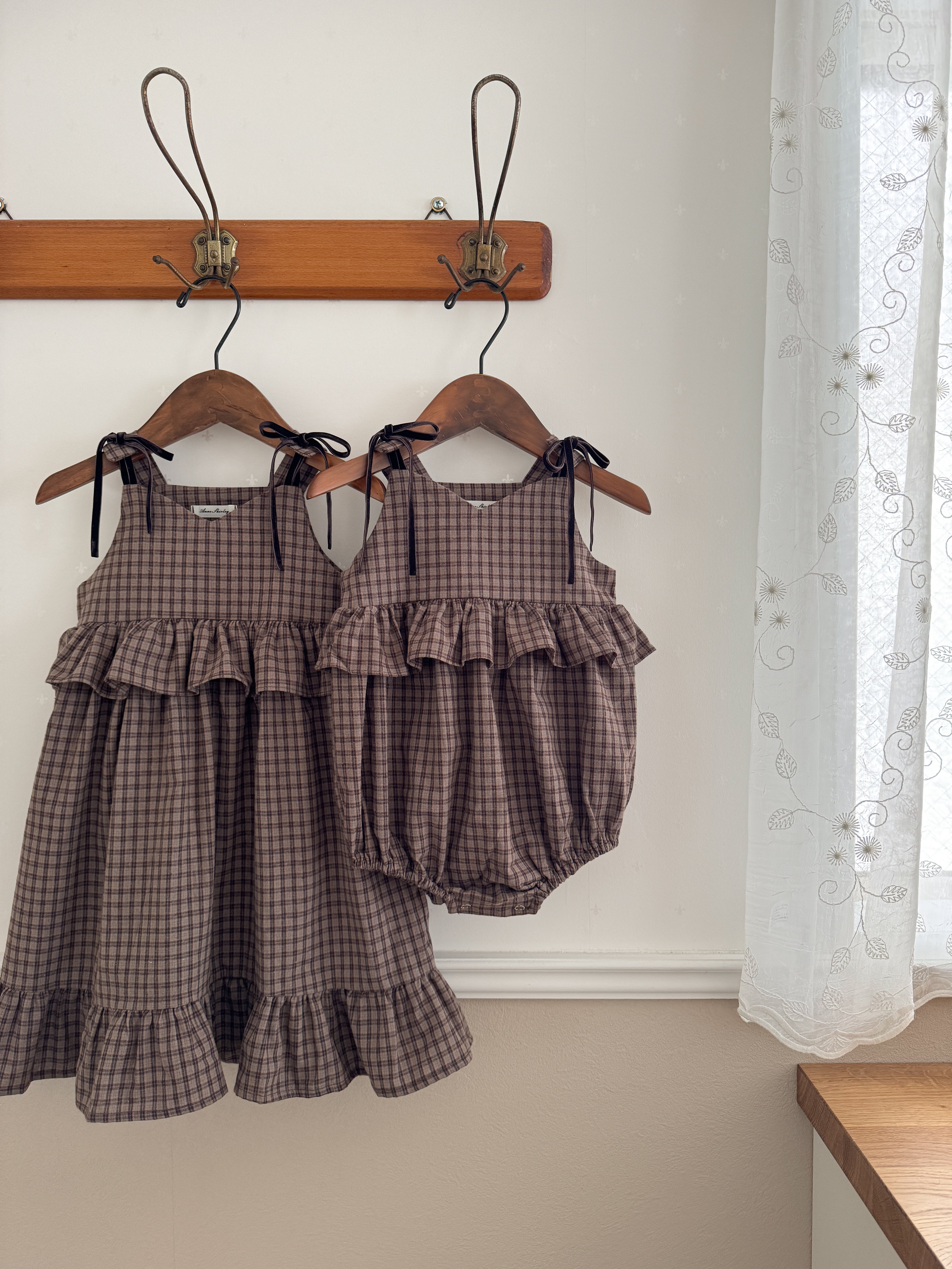 ［Anne shirley × Noeul.］Canelé check rompers