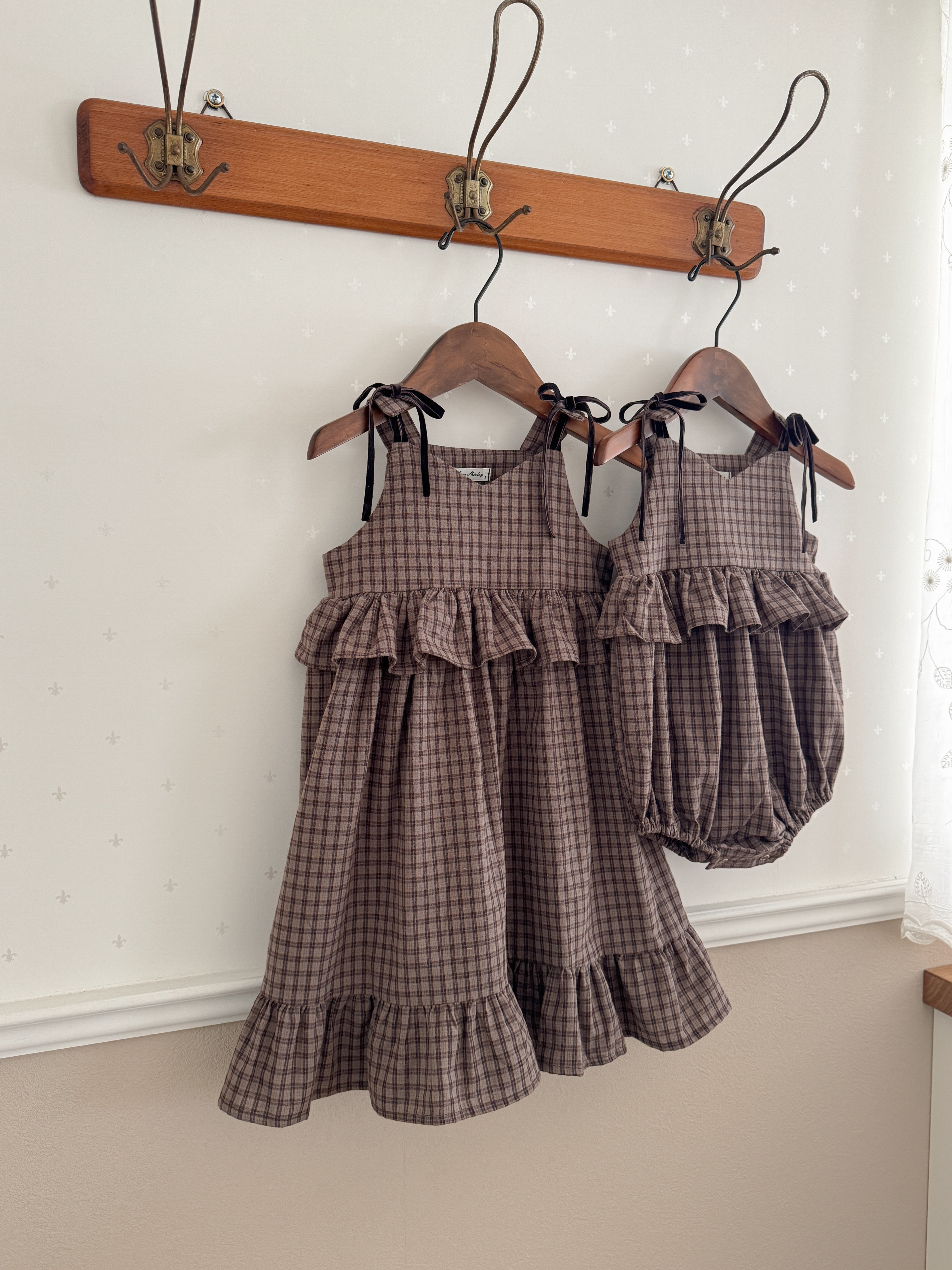 ［Anne shirley × Noeul.］Canelé check one-piece