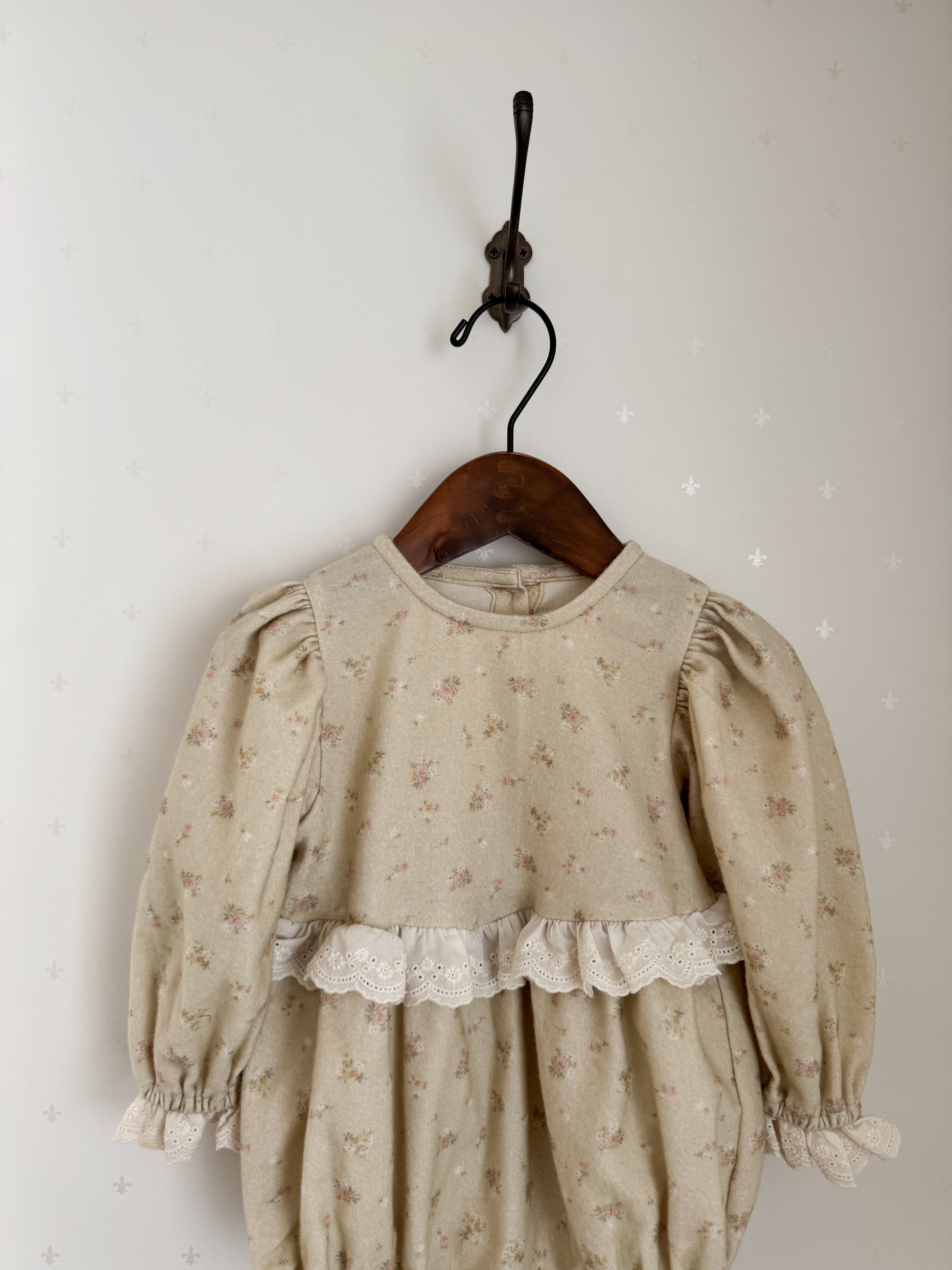 ［Anne shirley × Noeul.］Chanpagne flower rompers