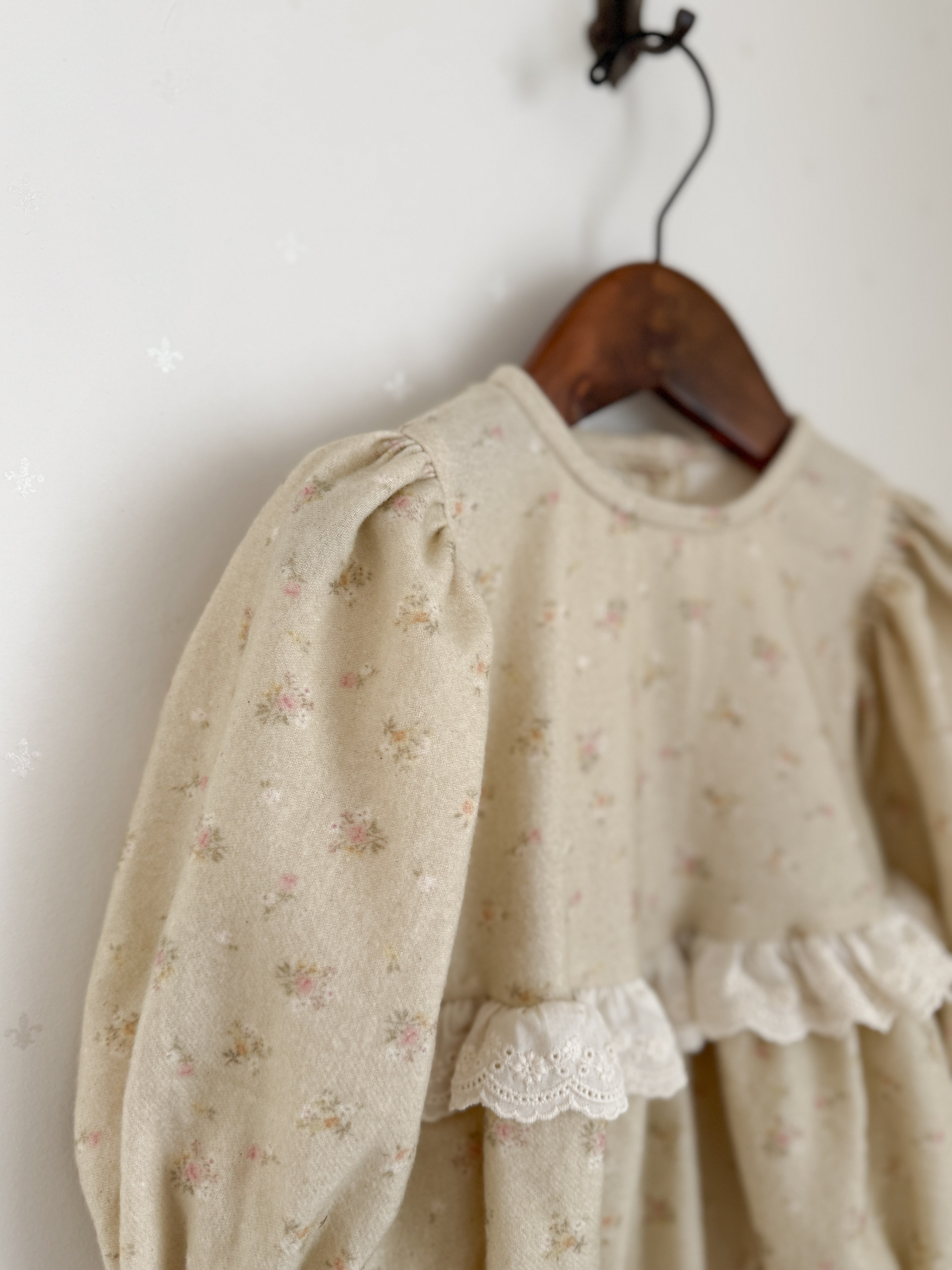 ［Anne shirley × Noeul.］Chanpagne flower rompers