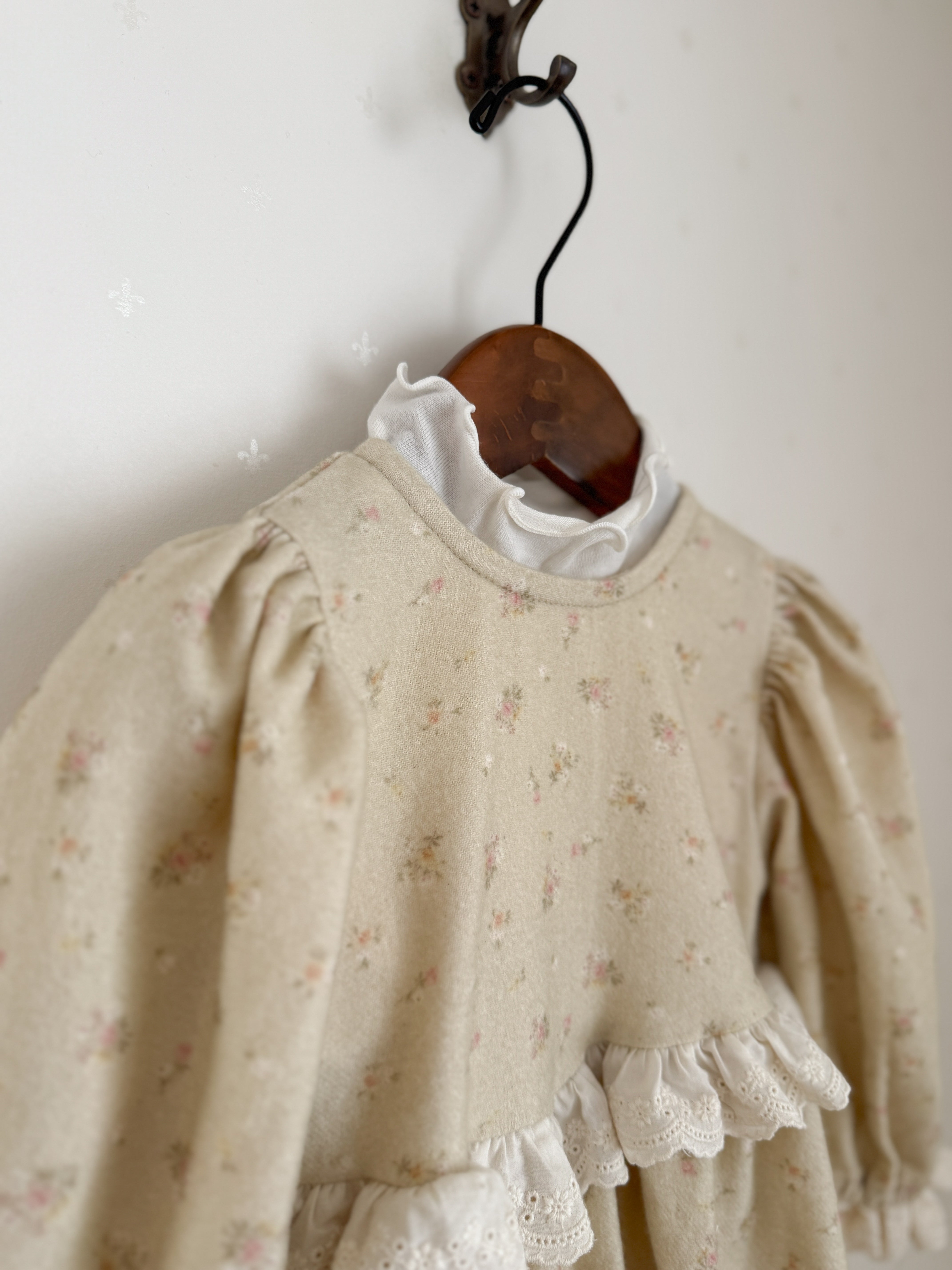 ［Anne shirley × Noeul.］Chanpagne flower rompers