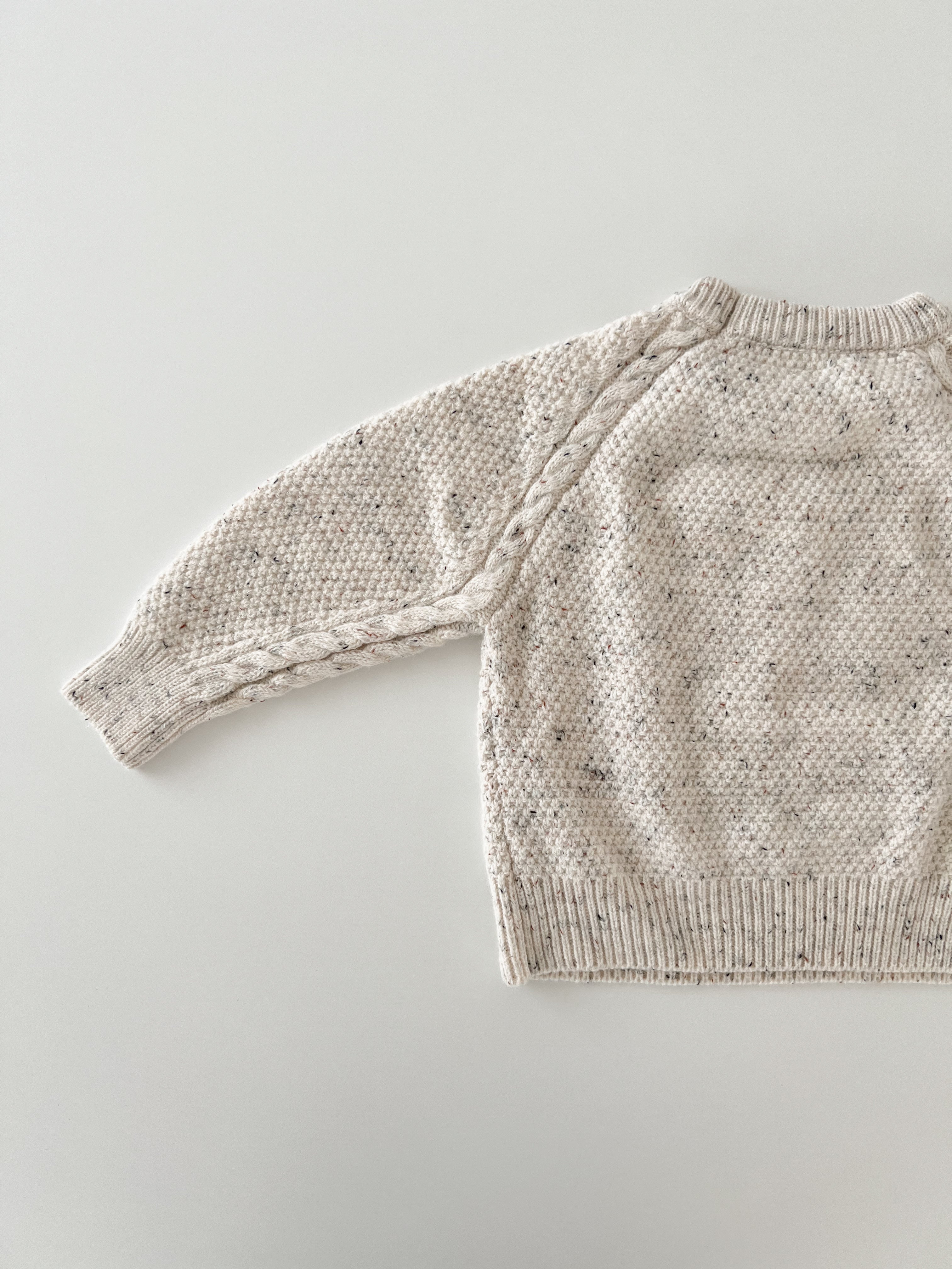 Mix cable knit pullover