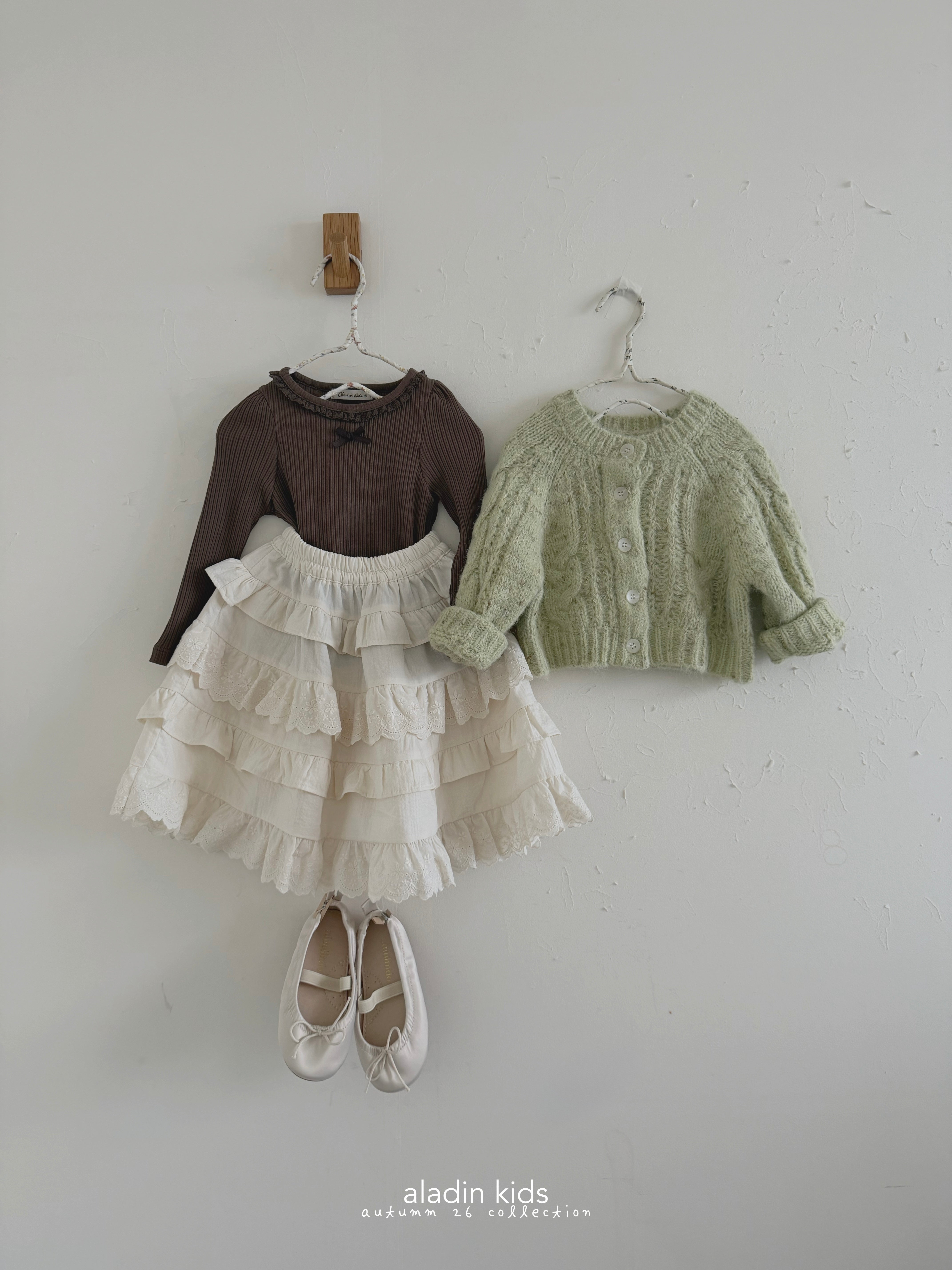 ［aladin］Eyelet ribbon puff tee