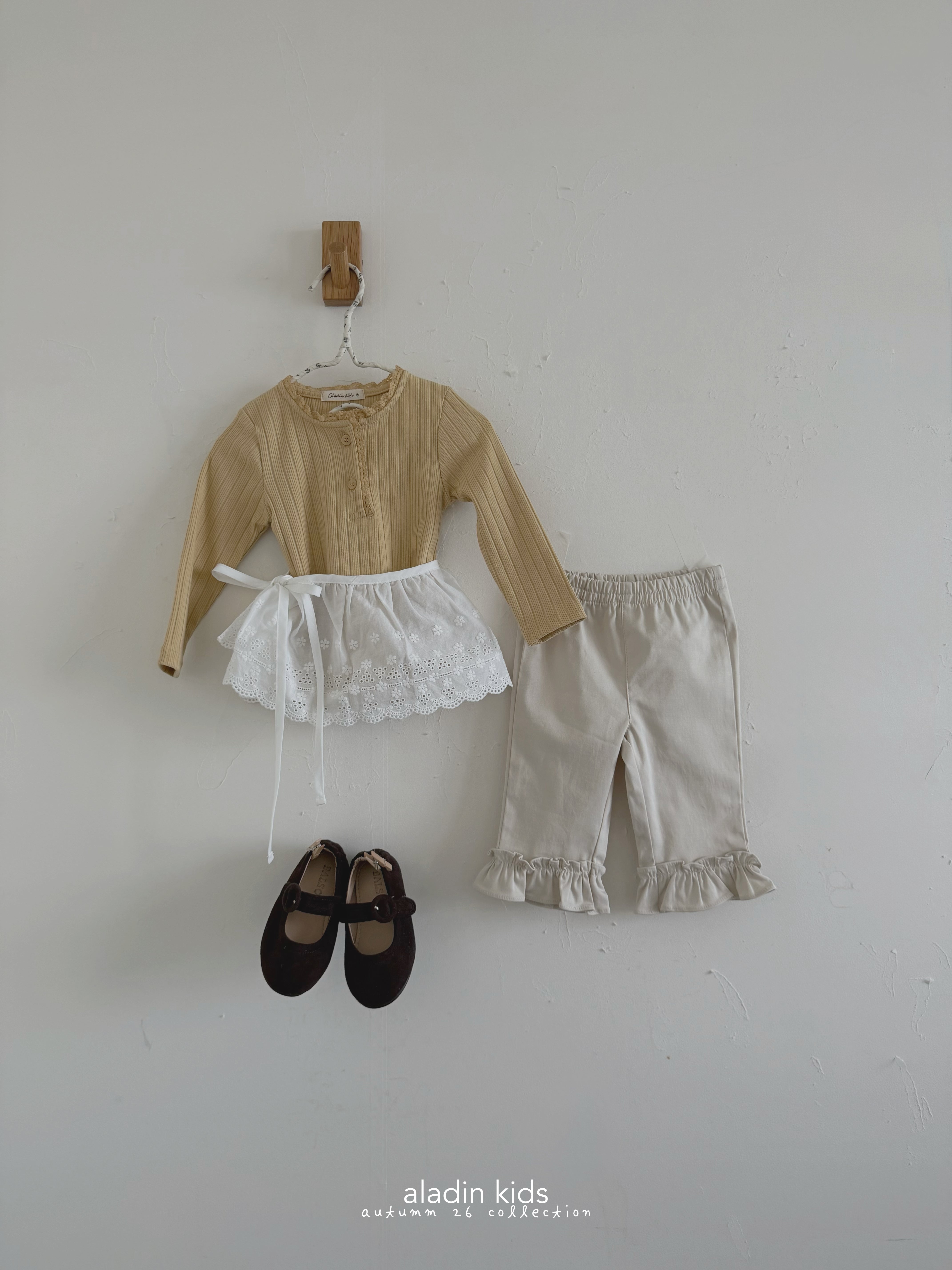 ［aladin］Lace button tee