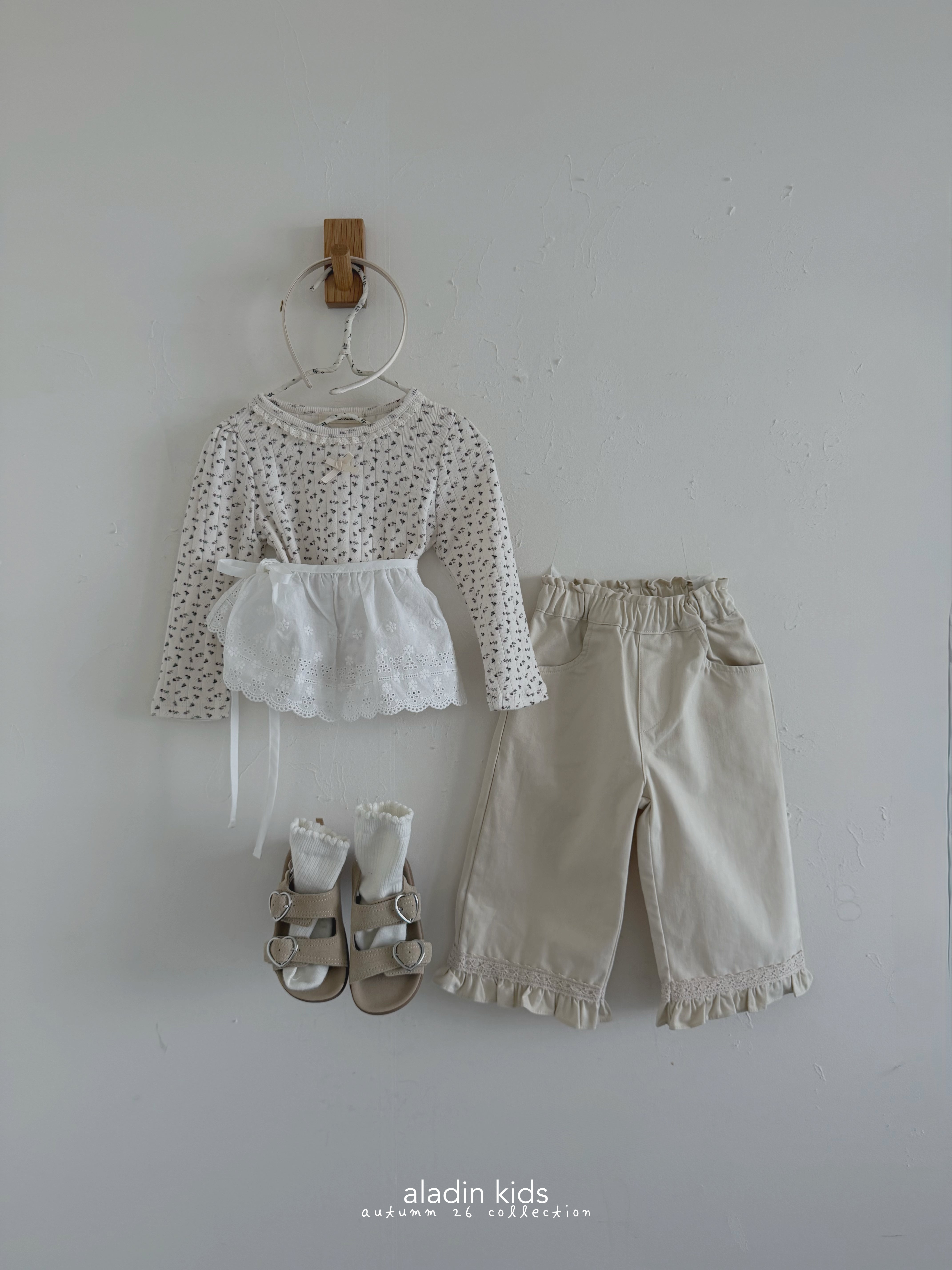 ［aladin］Eyelet ribbon puff tee
