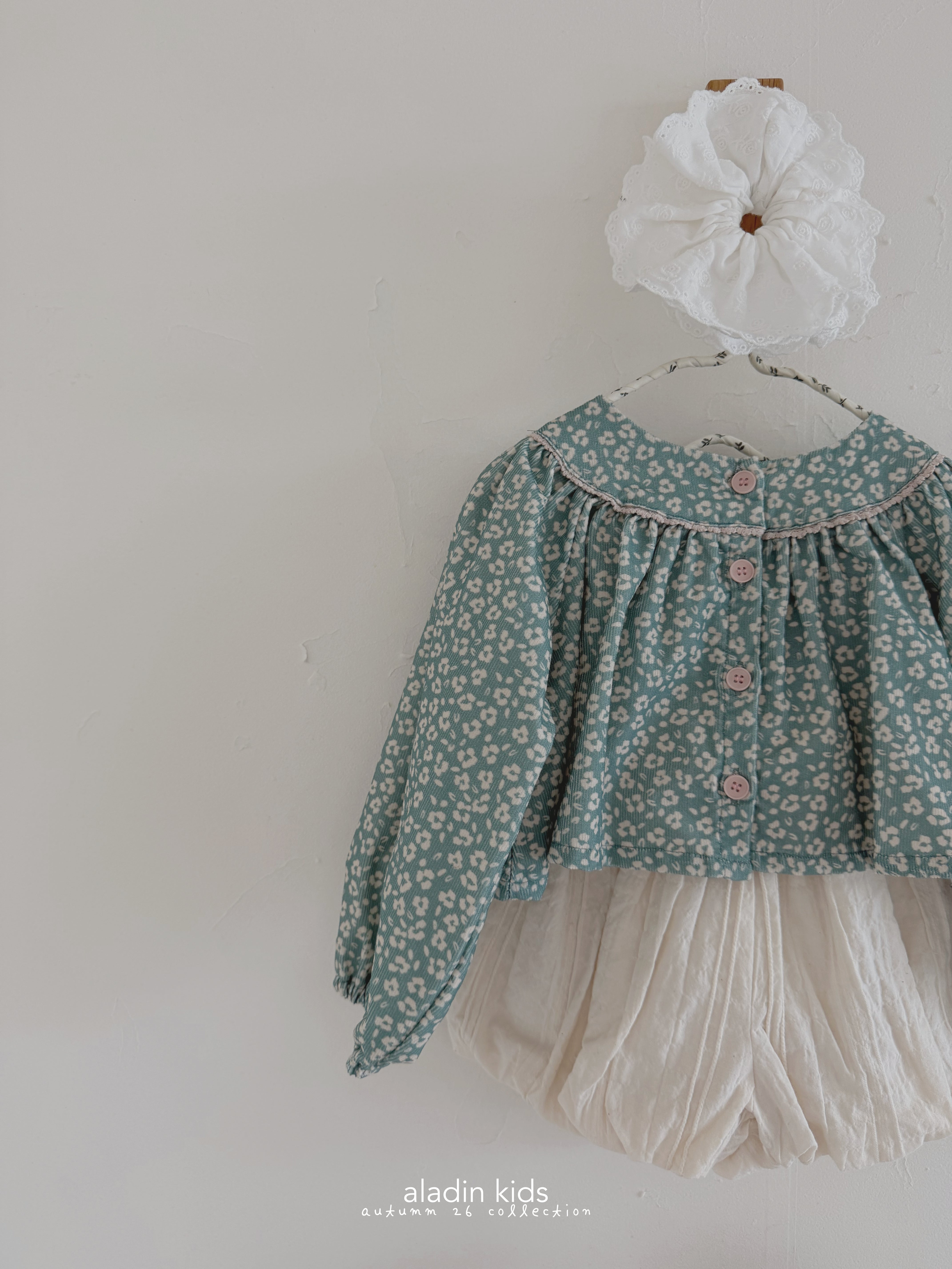 ［aladin］Flower open blouse
