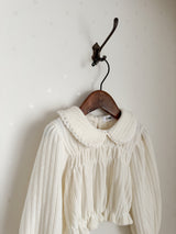 Honey round collar blouse