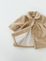 Butter collar coat