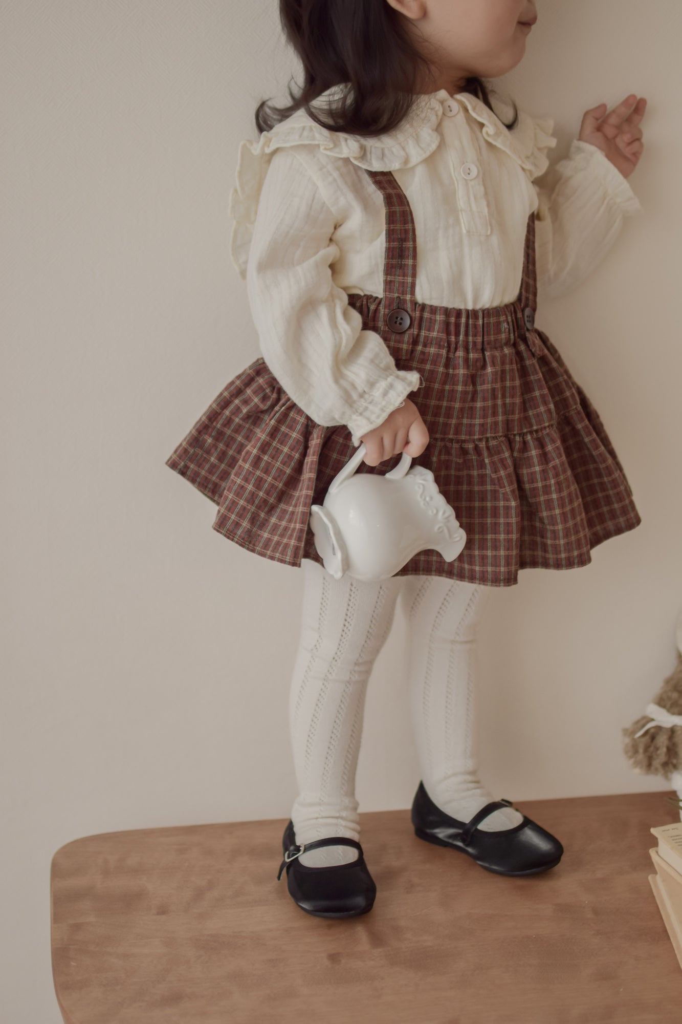 Sara collar blouse