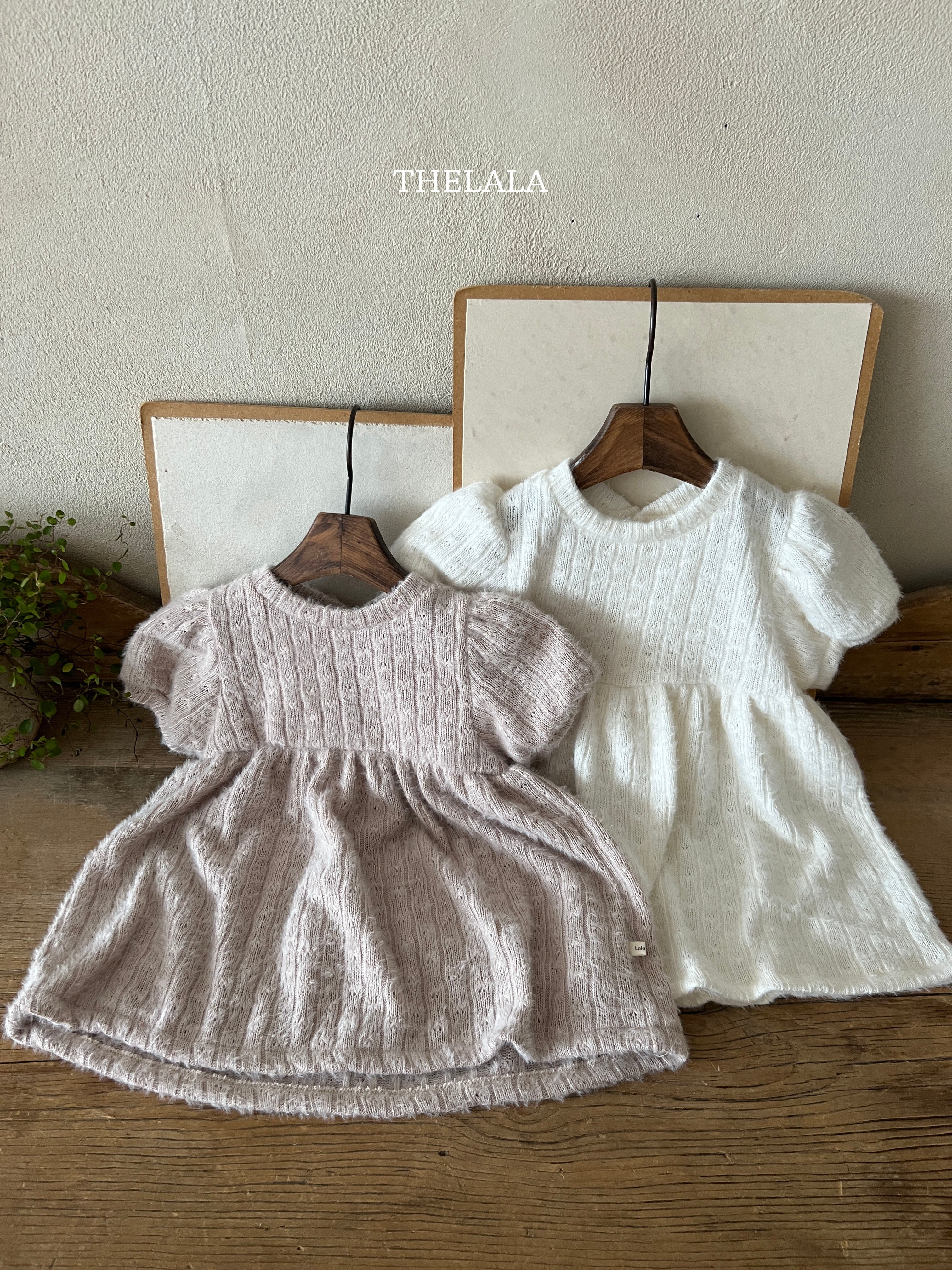 ［thelala］Soft puff knit one-piece