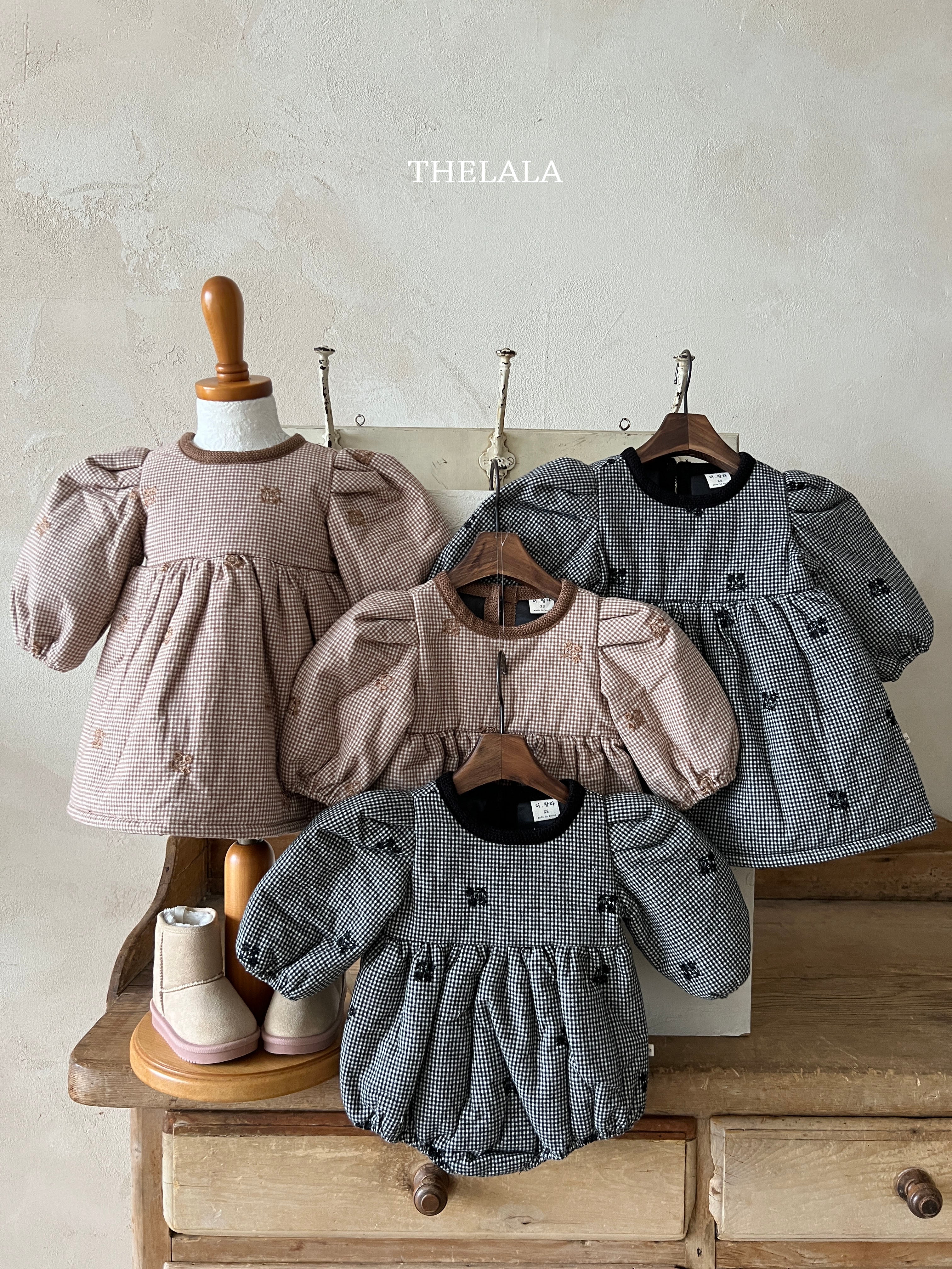 ［thelala］Check embroidery one-piece