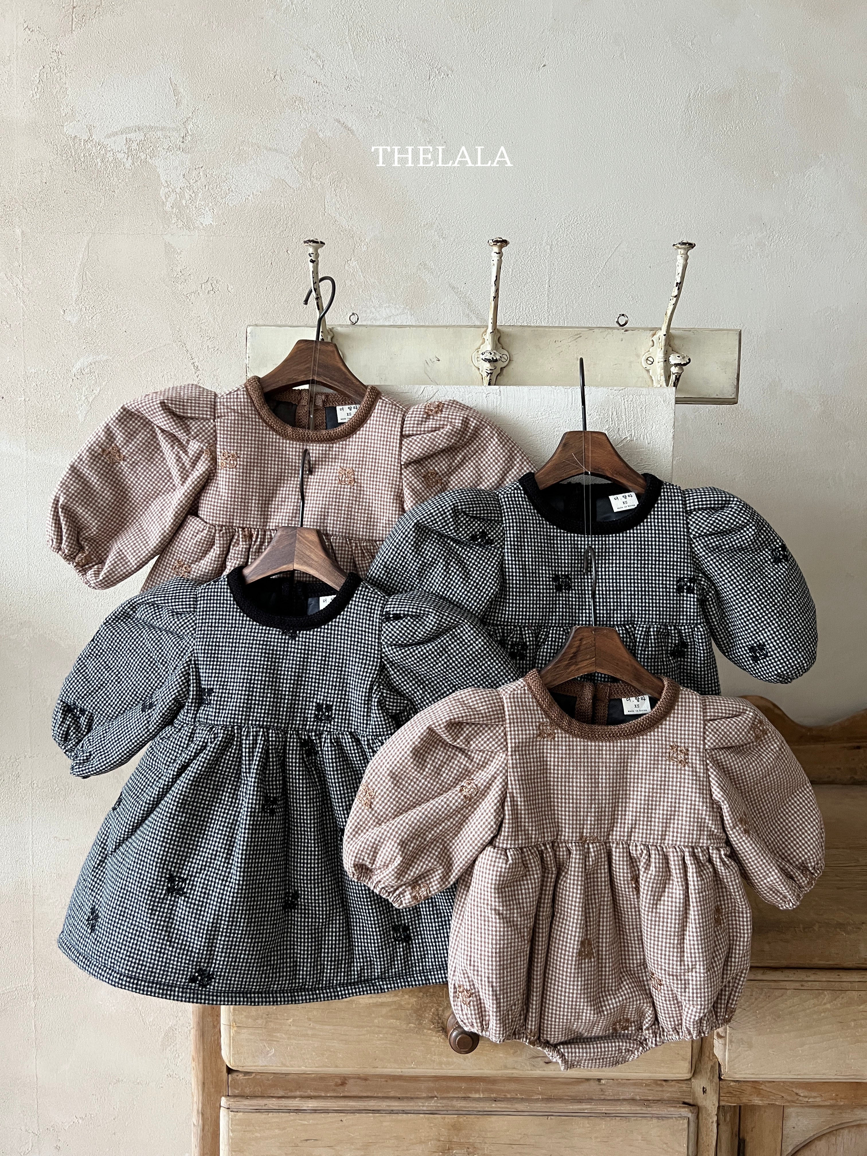 ［thelala］Check embroidery one-piece
