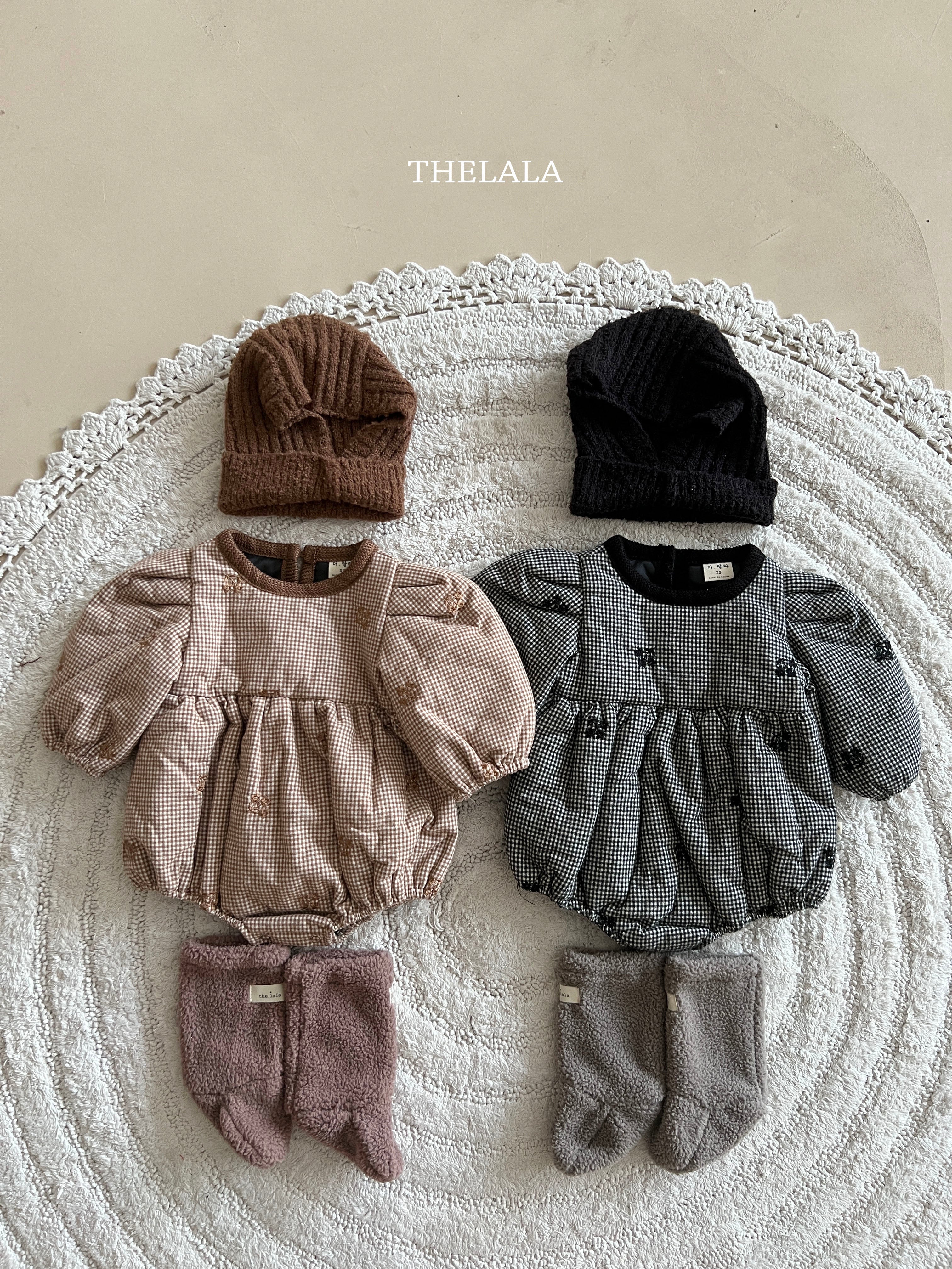 ［thelala］Check embroidery rompers