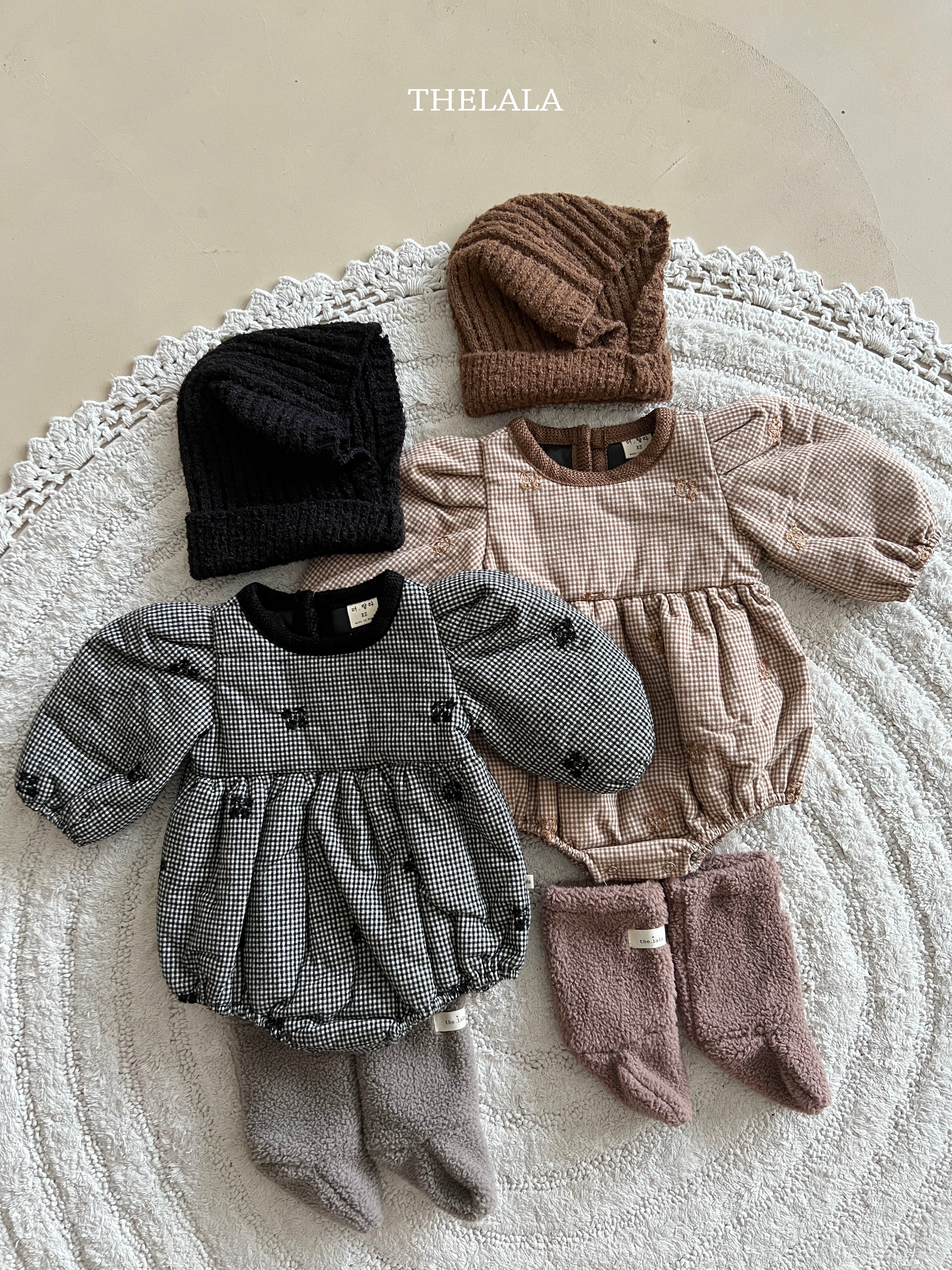 ［thelala］Check embroidery rompers