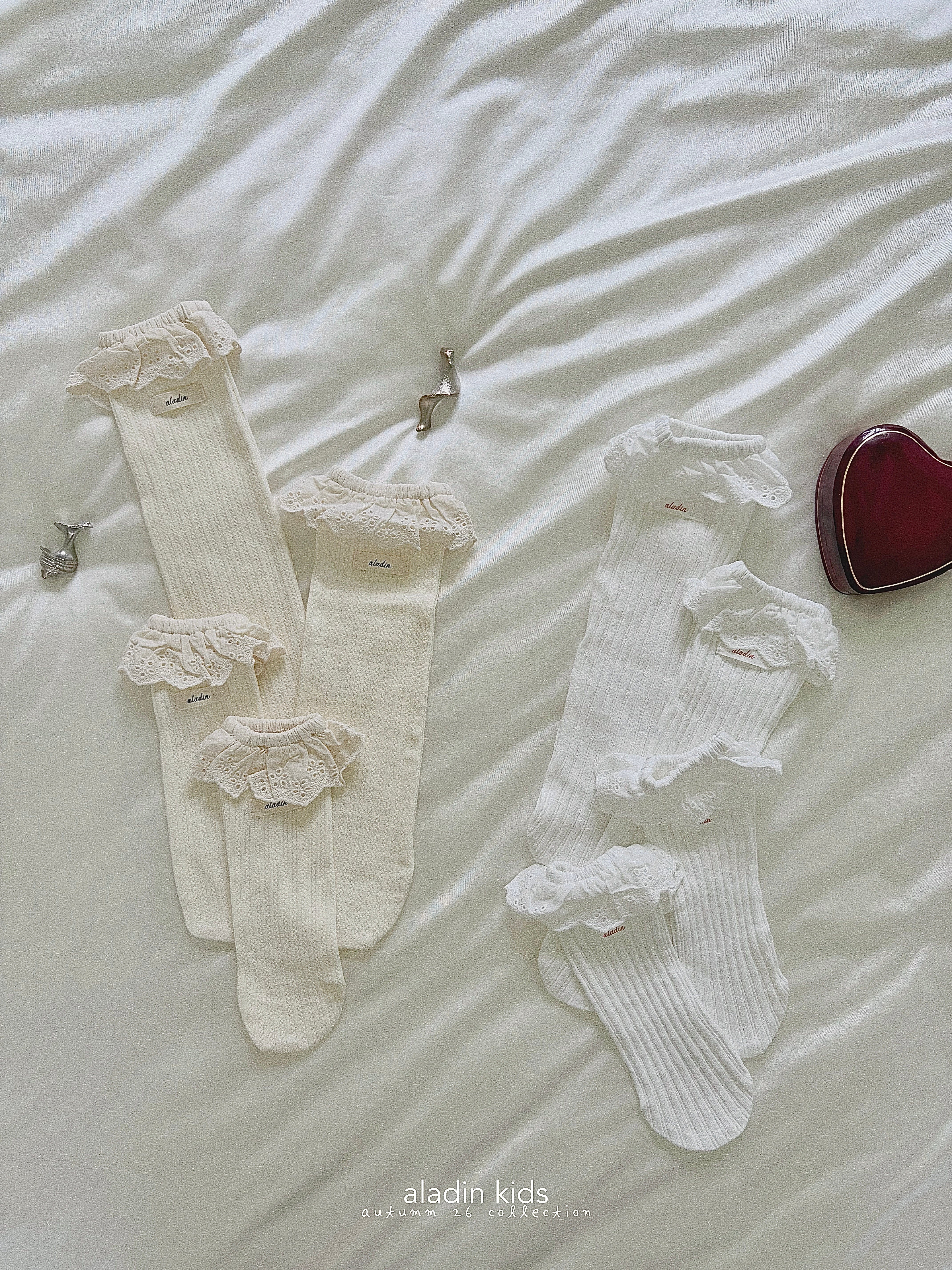［aladin］Lace socks
