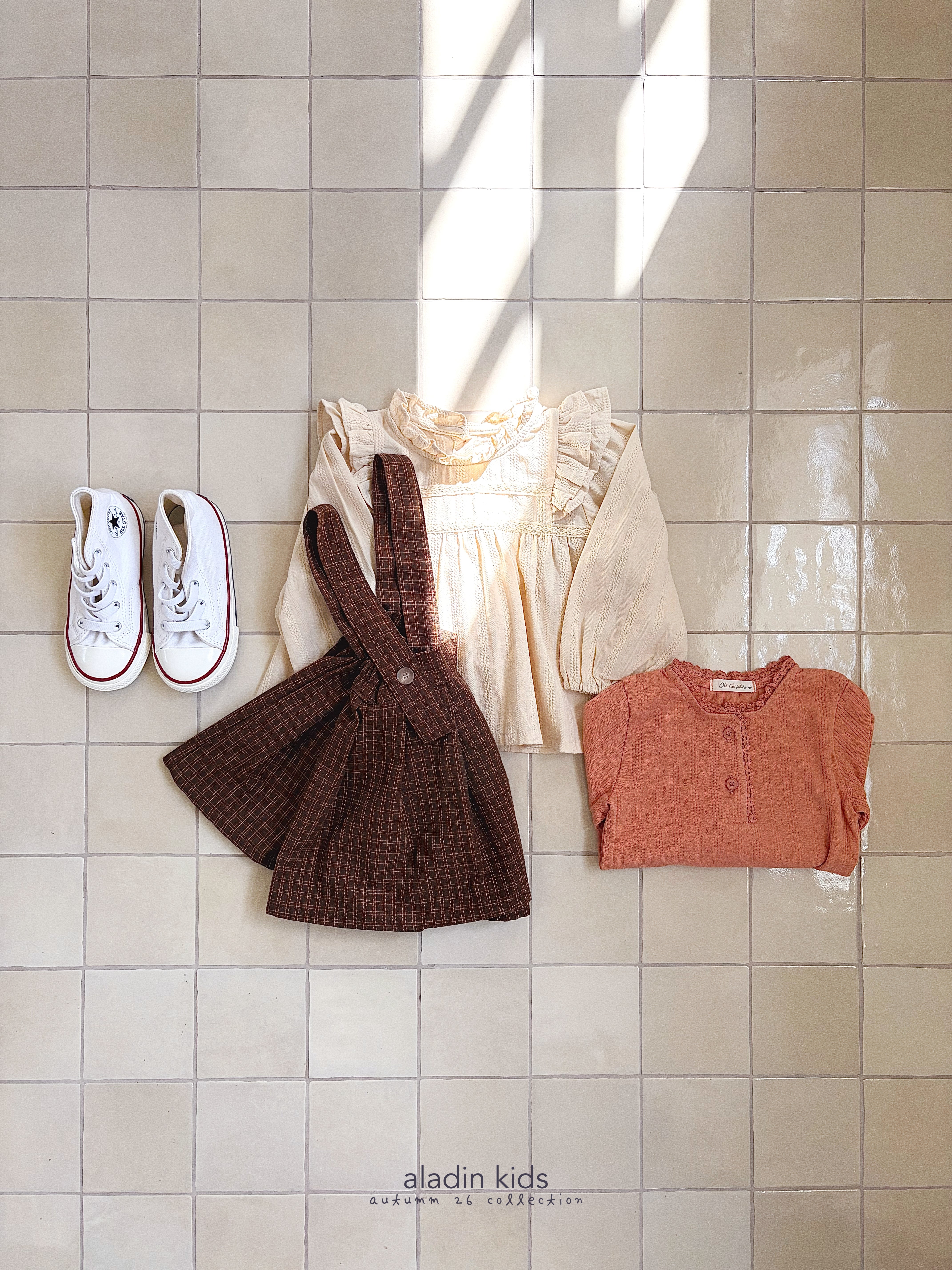 ［aladin］Lace button tee