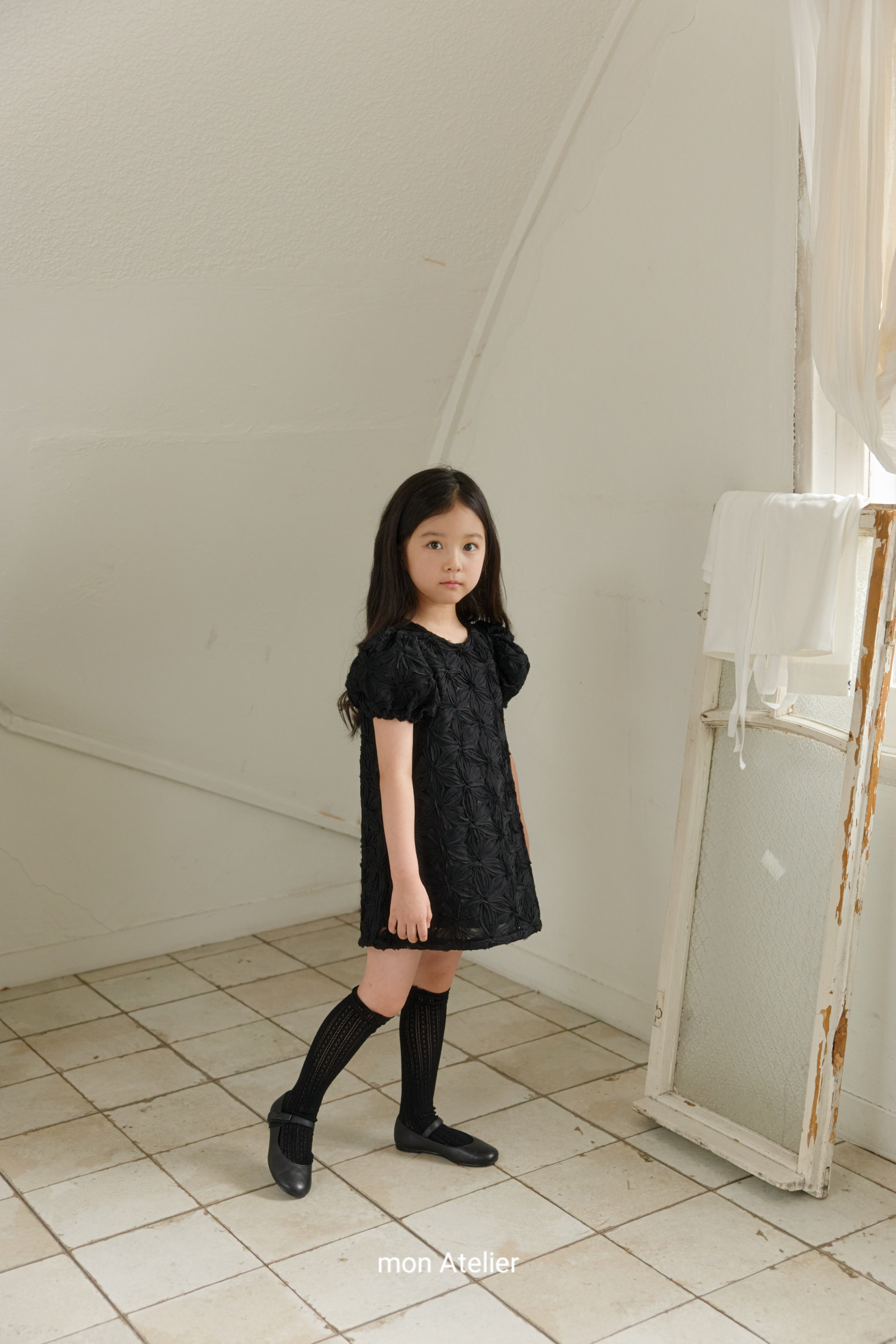［mon Atelier］Rose puff lace one-piece