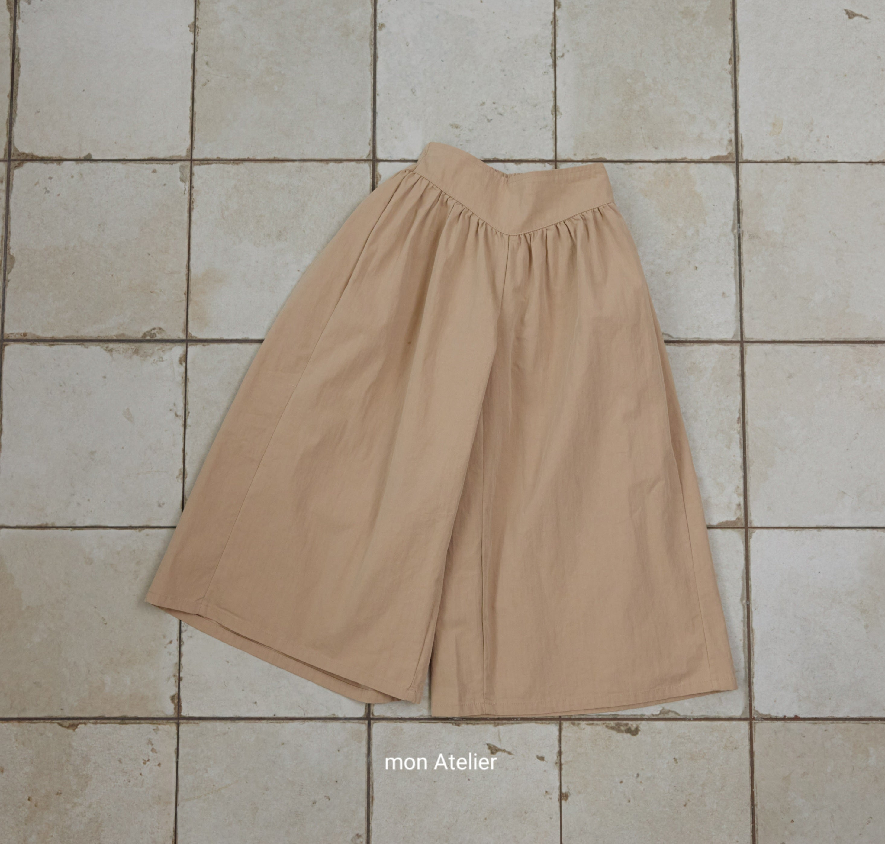 ［mon Atelier］V cut pants
