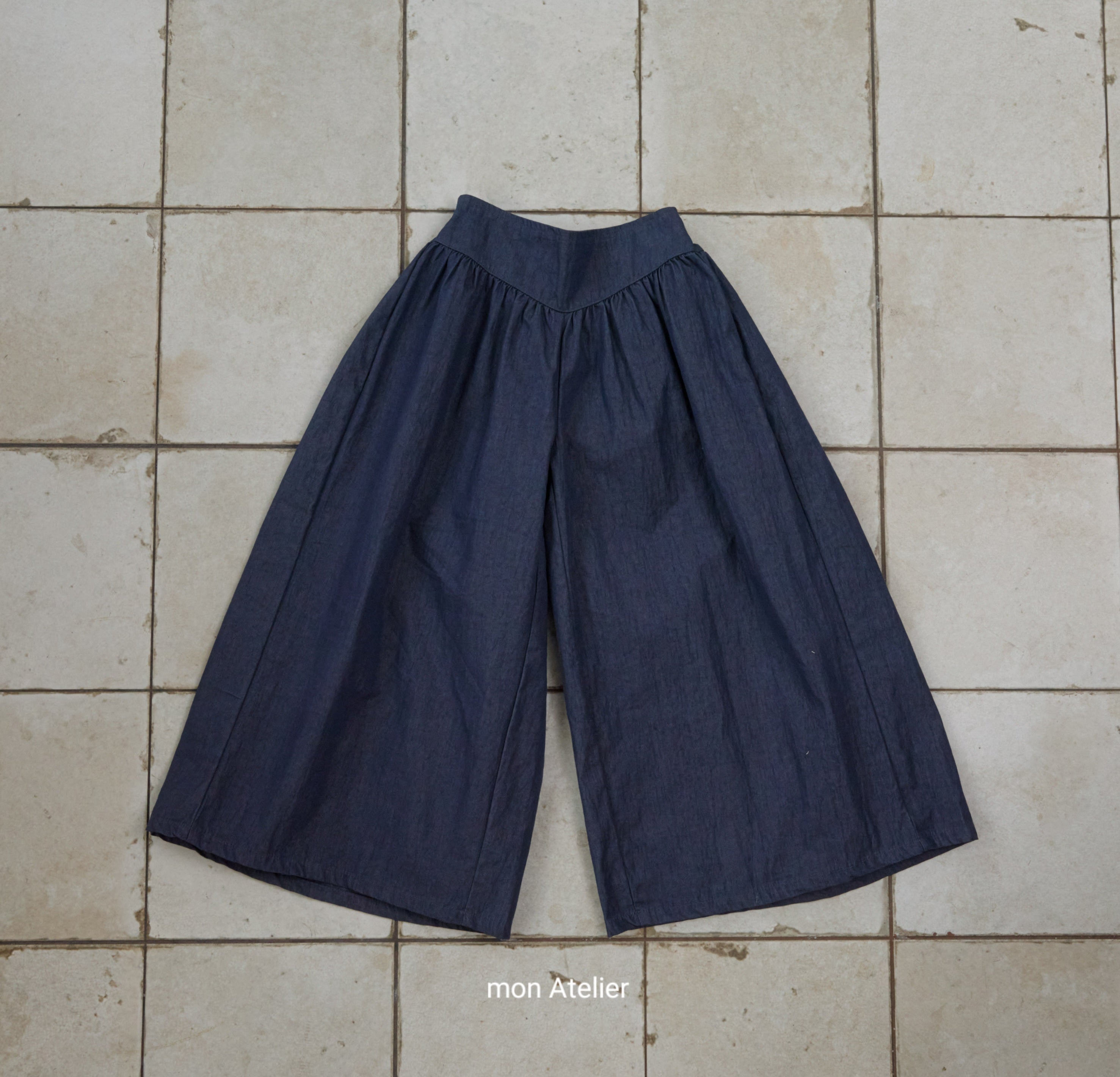 ［mon Atelier］V cut pants