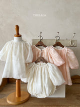［thelala］Swan chiffon one-piece