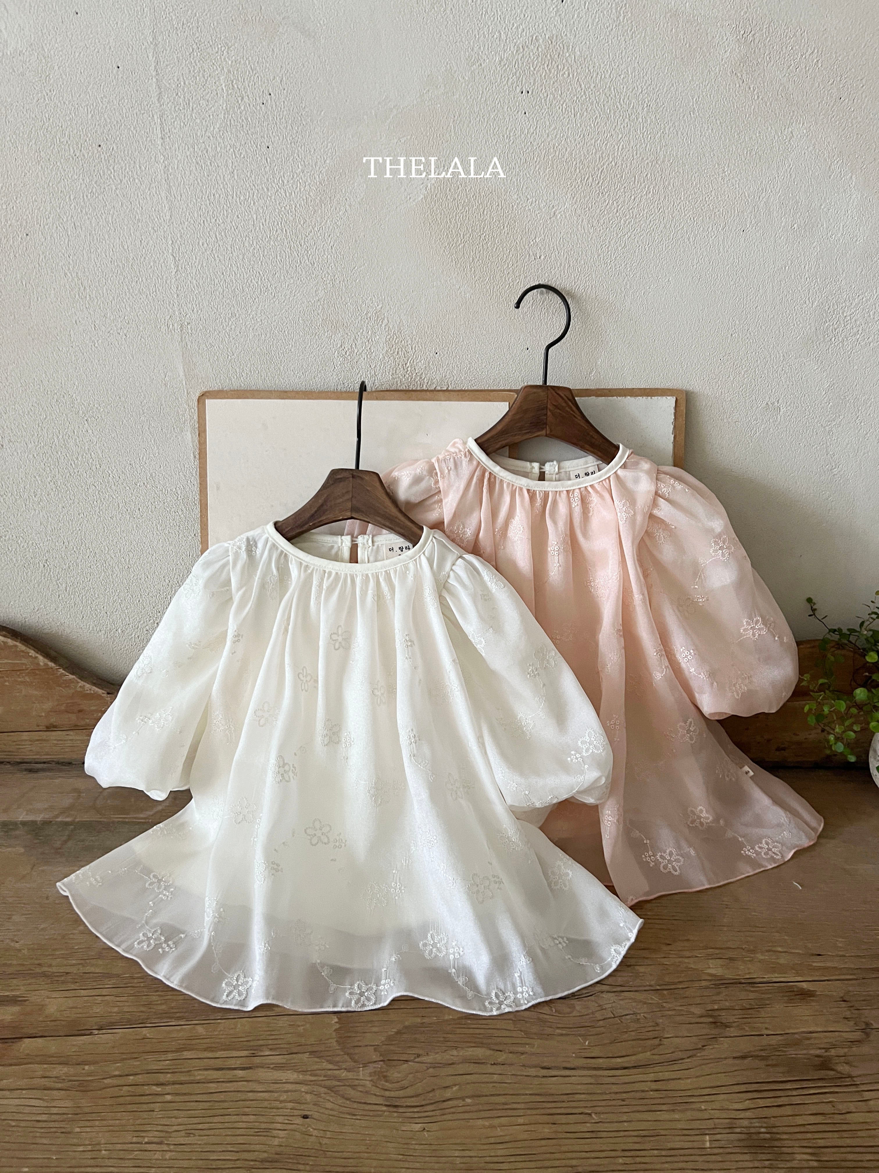 ［thelala］Swan chiffon one-piece