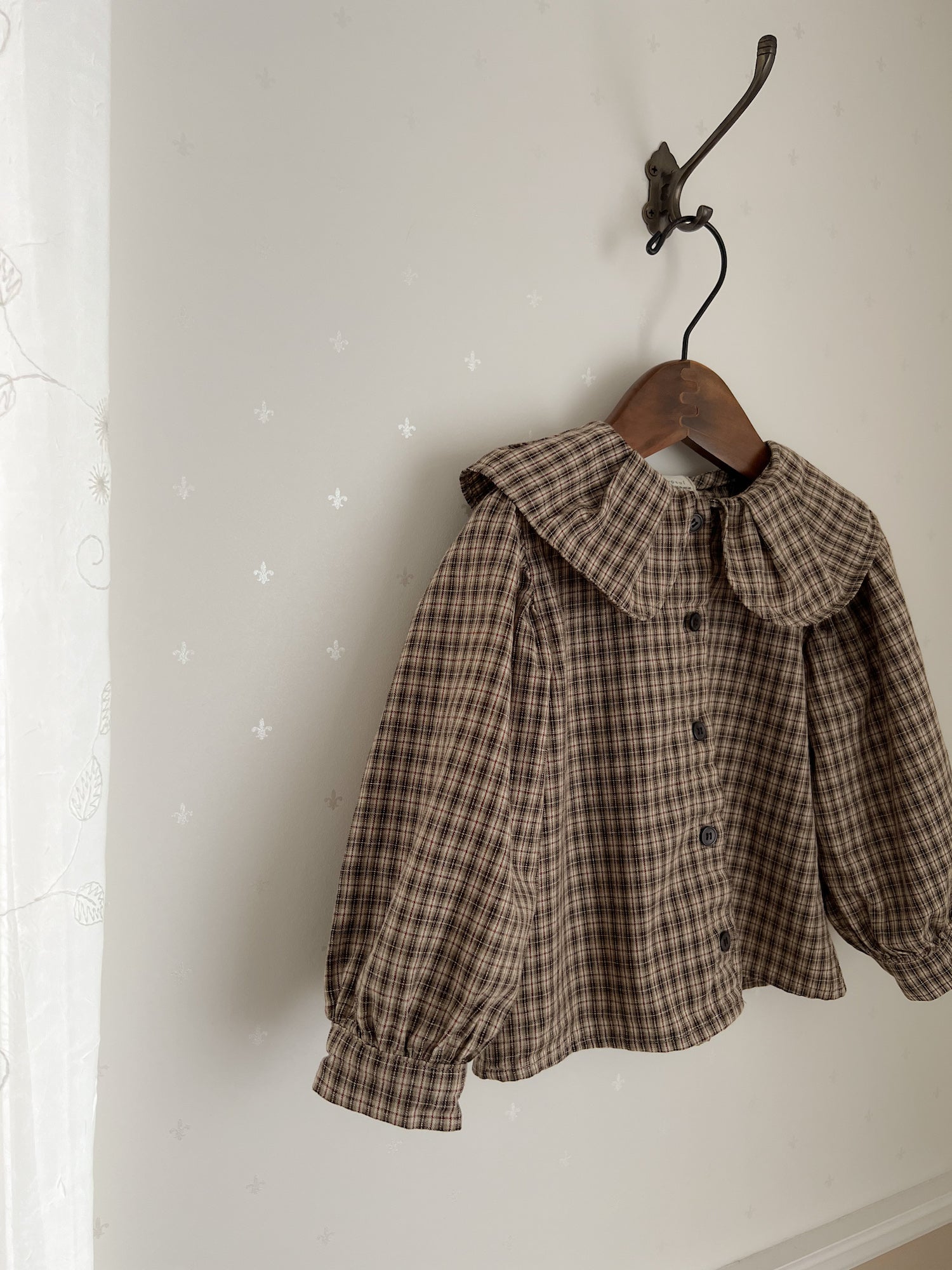 *Noeul.made* Check collar blouse