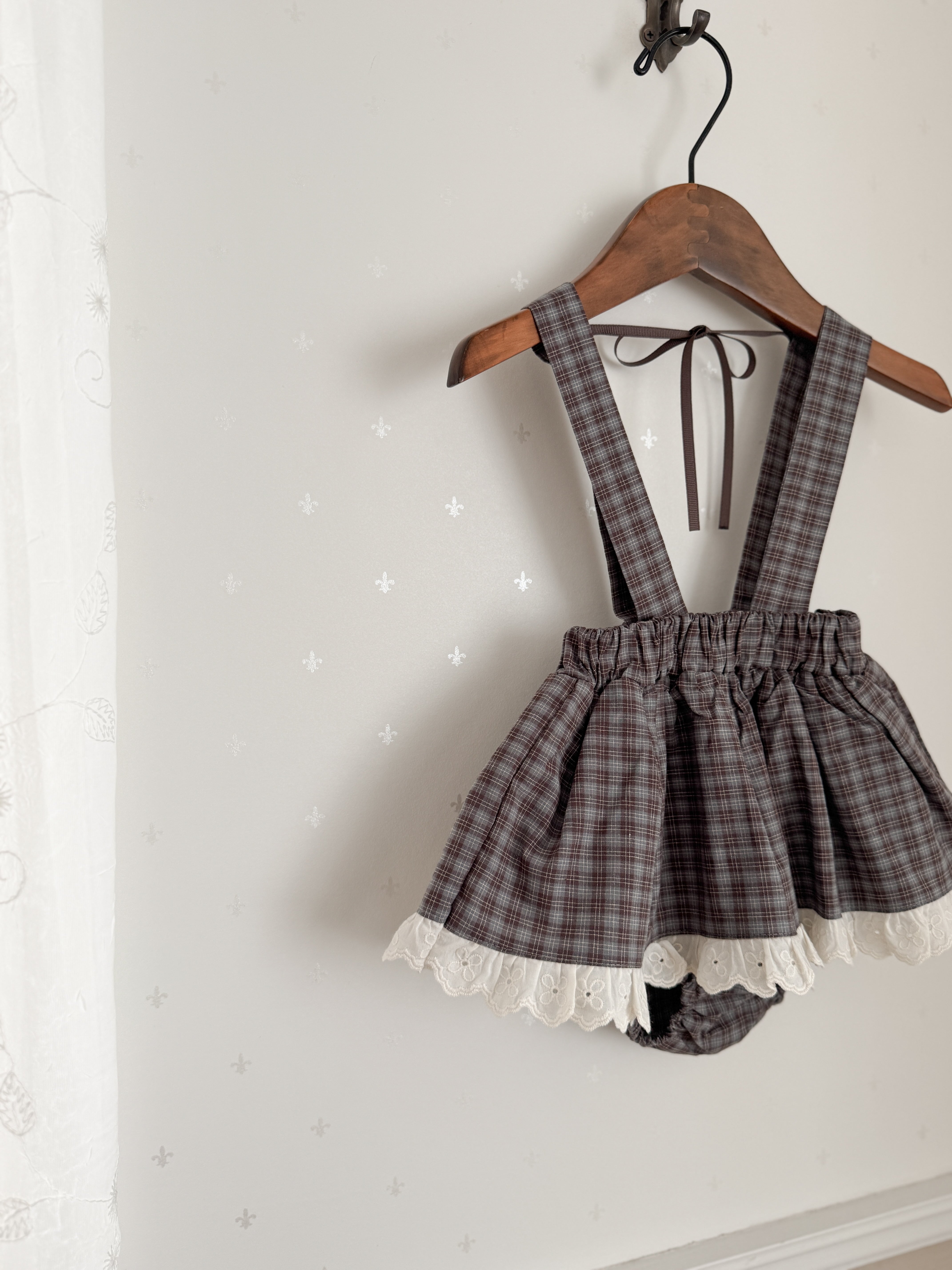 Odd check bloomer skirt