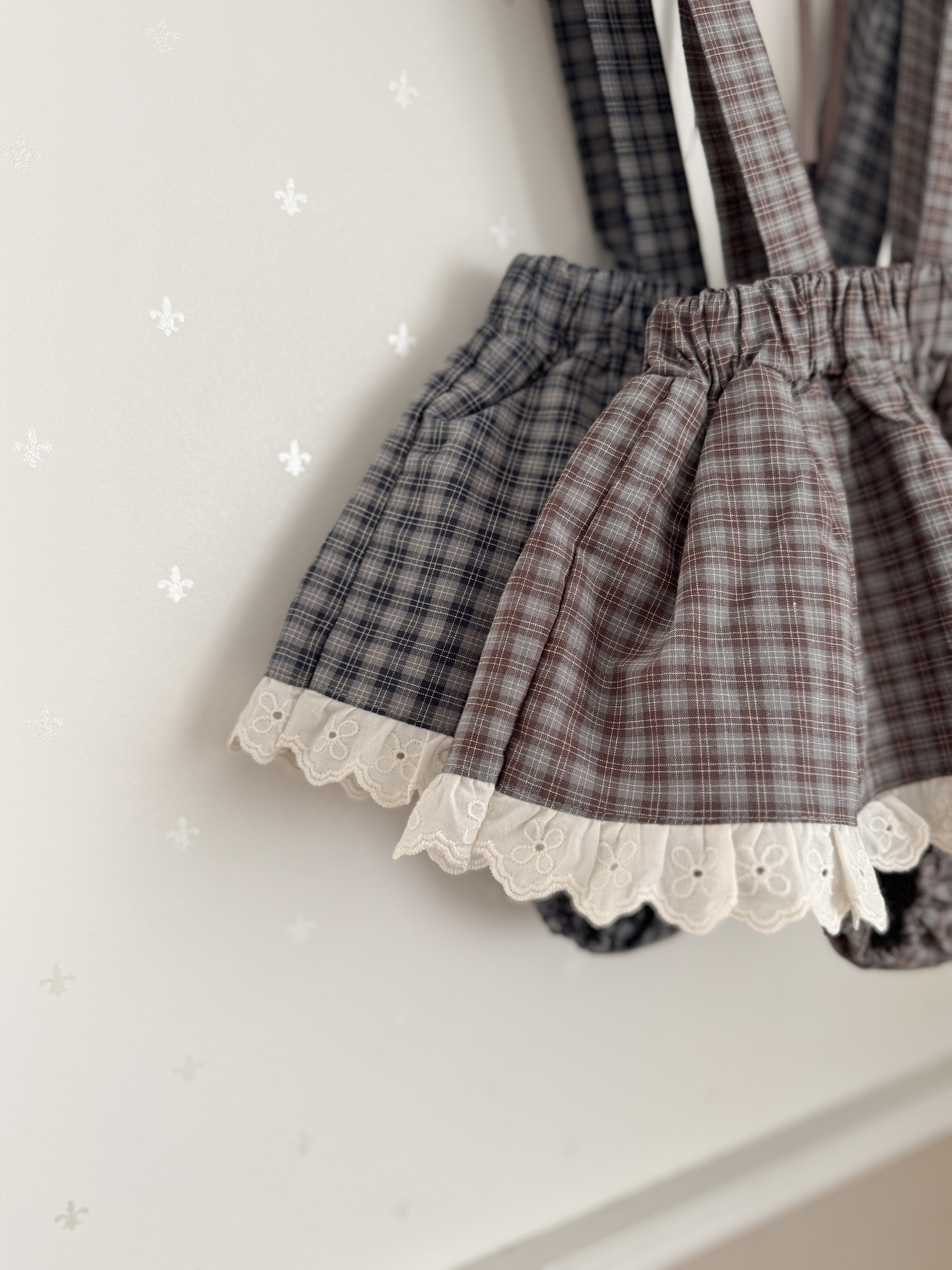 Odd check bloomer skirt