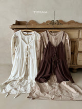 ［thelala］Embroidery one-piece (mom)