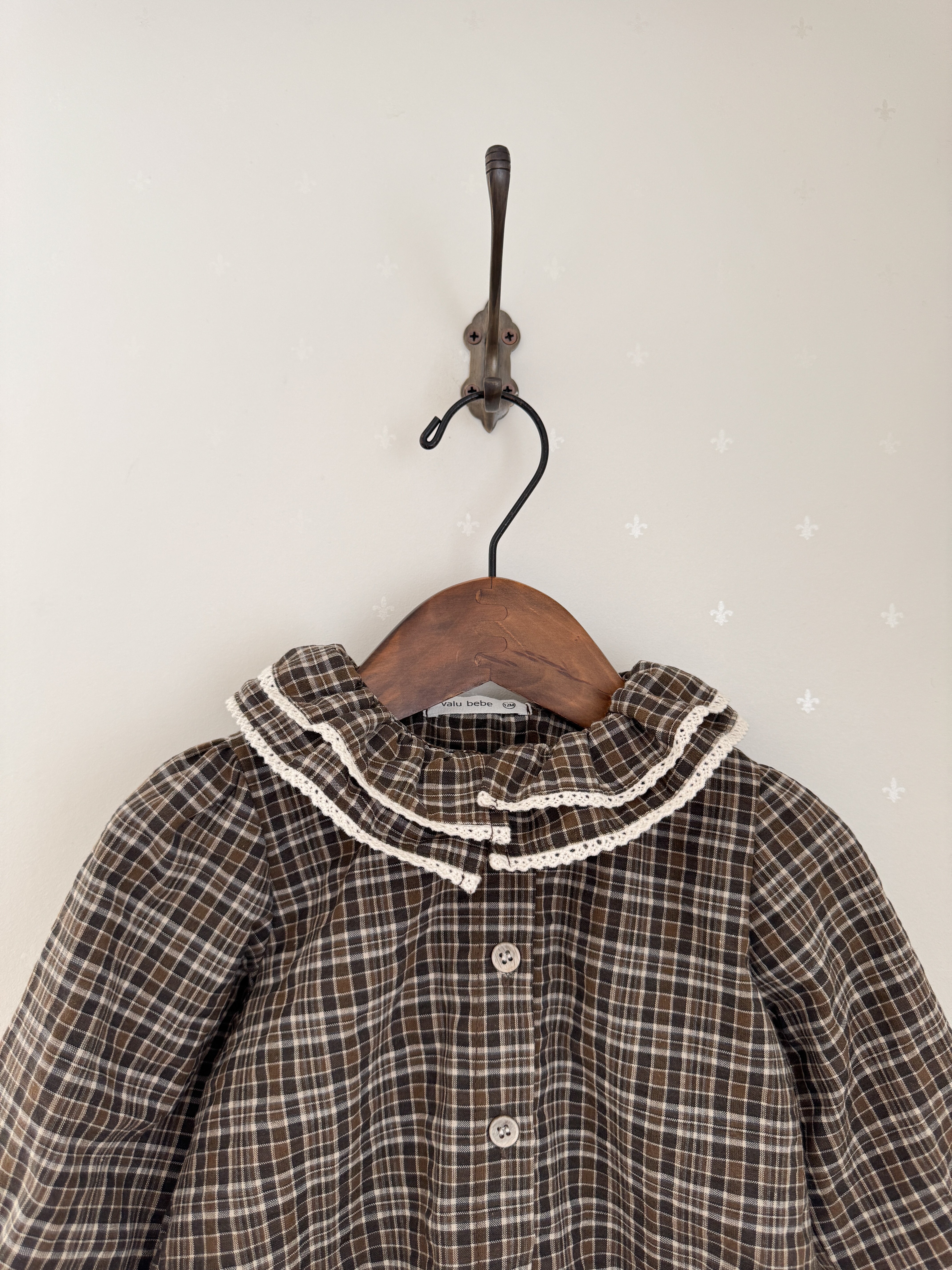 Petit check frill blouse