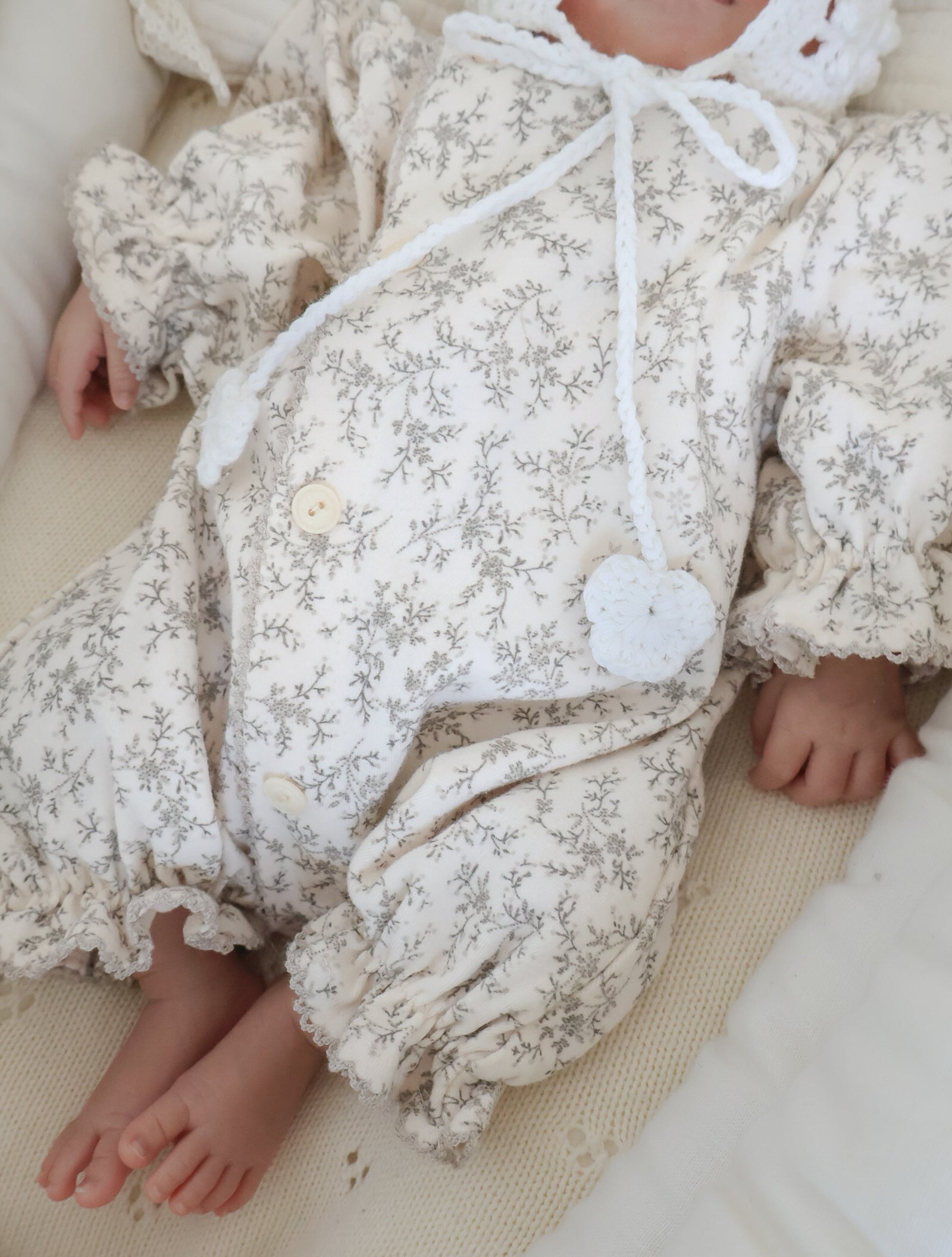 Flower glowly rompers