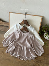 ［thelala］Rich frill blouse
