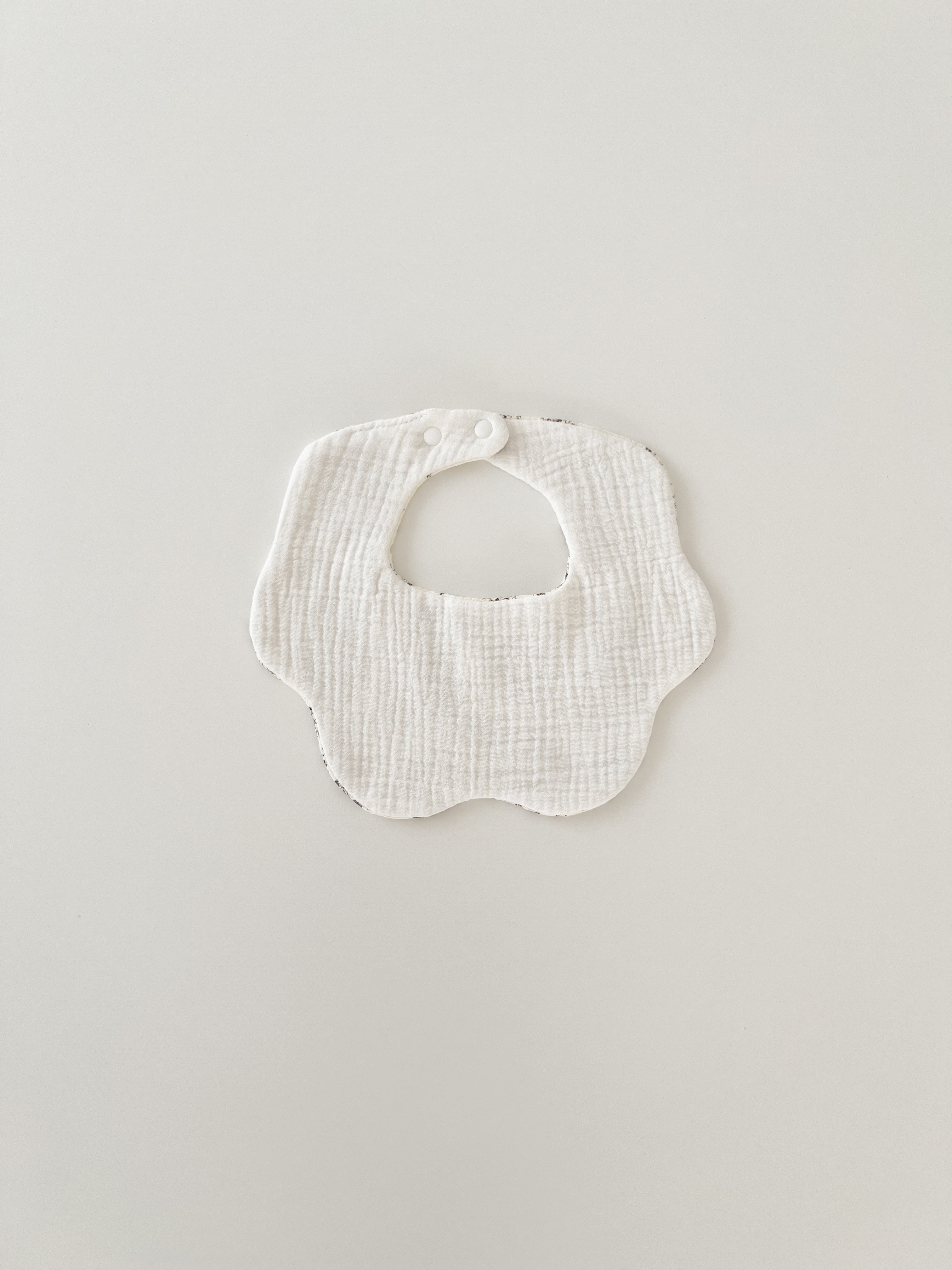 Pattern cloud bib