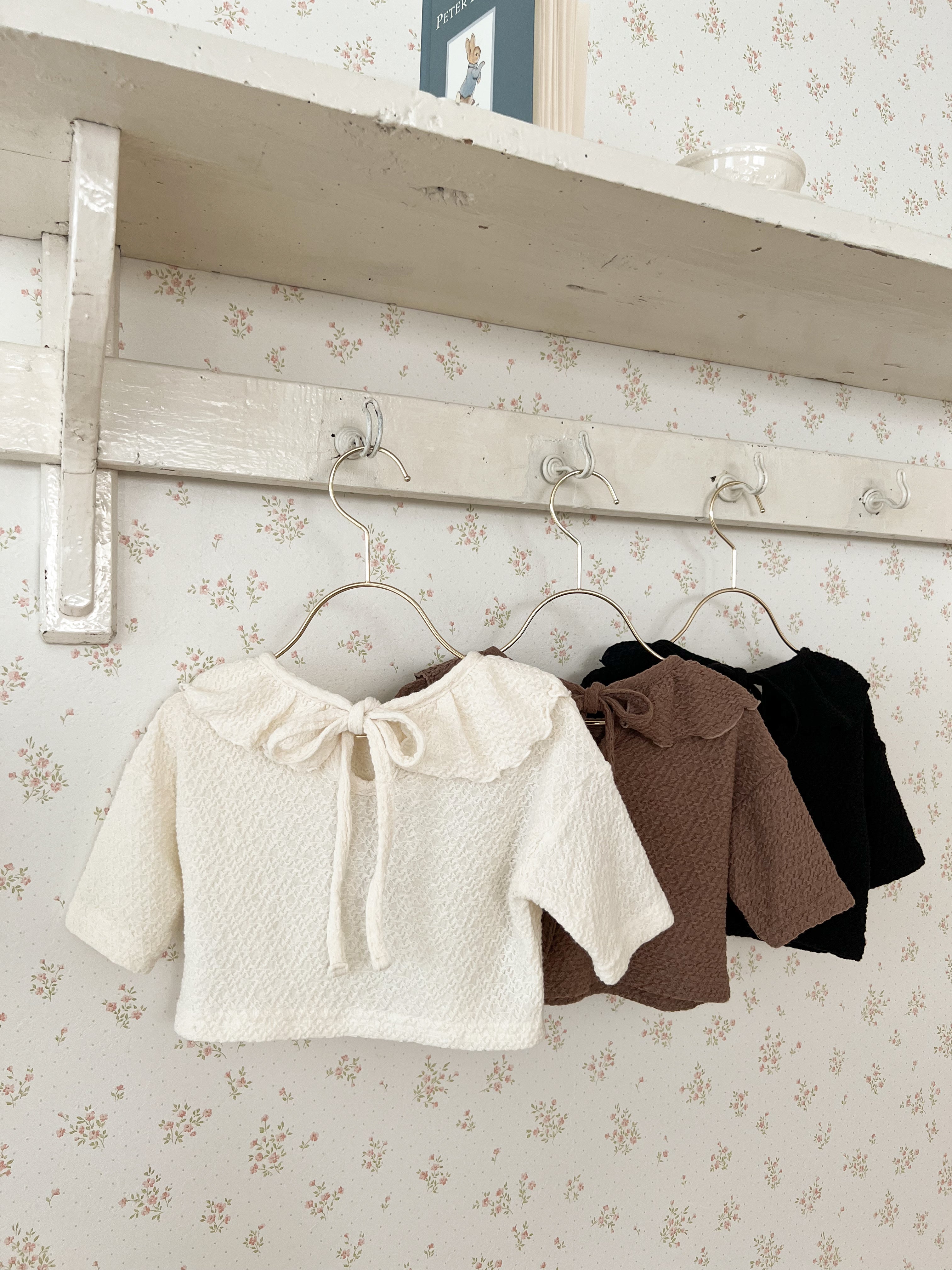 Emma ruffle bebe tops