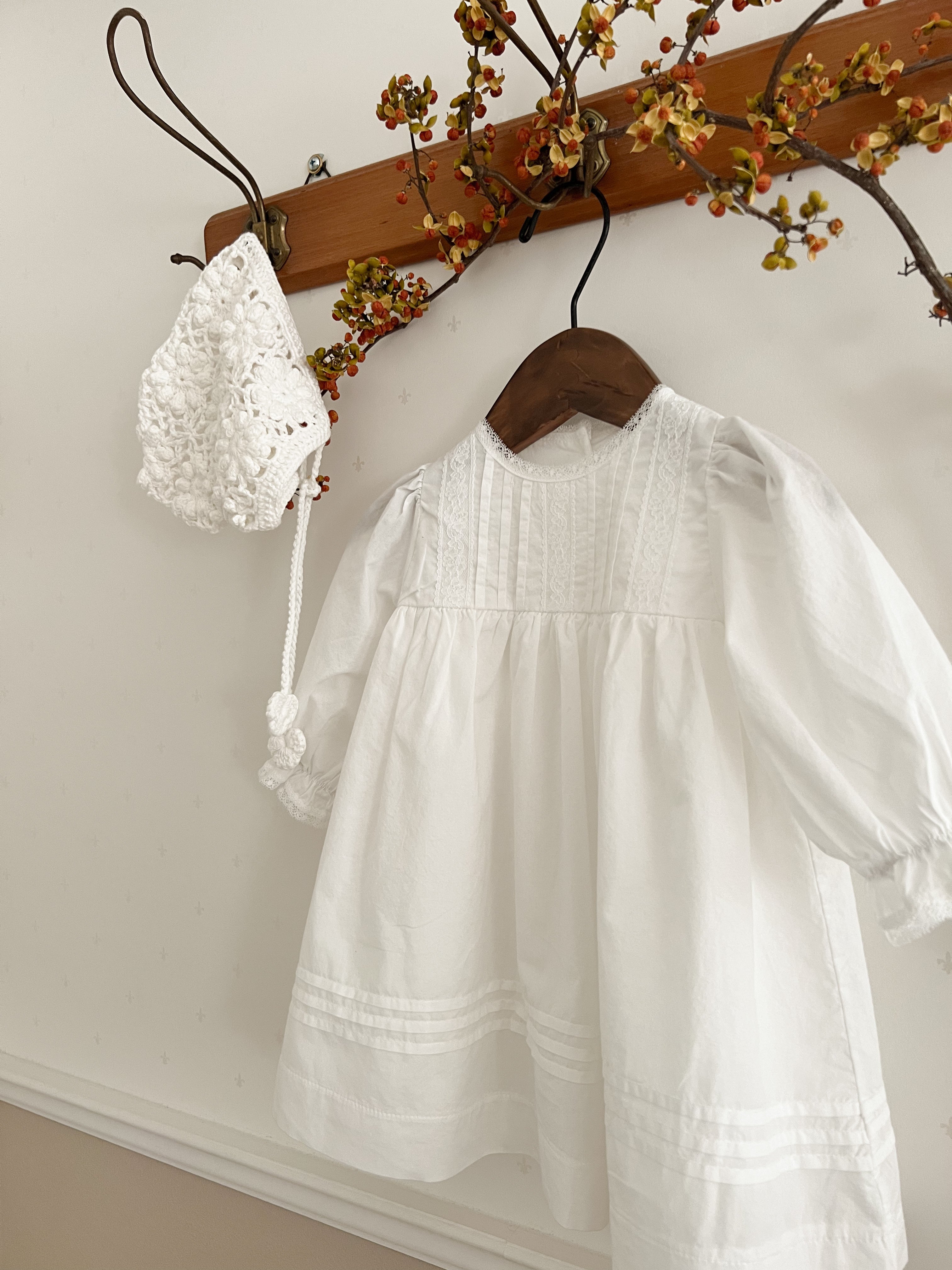 Petit pintuck bebe dress