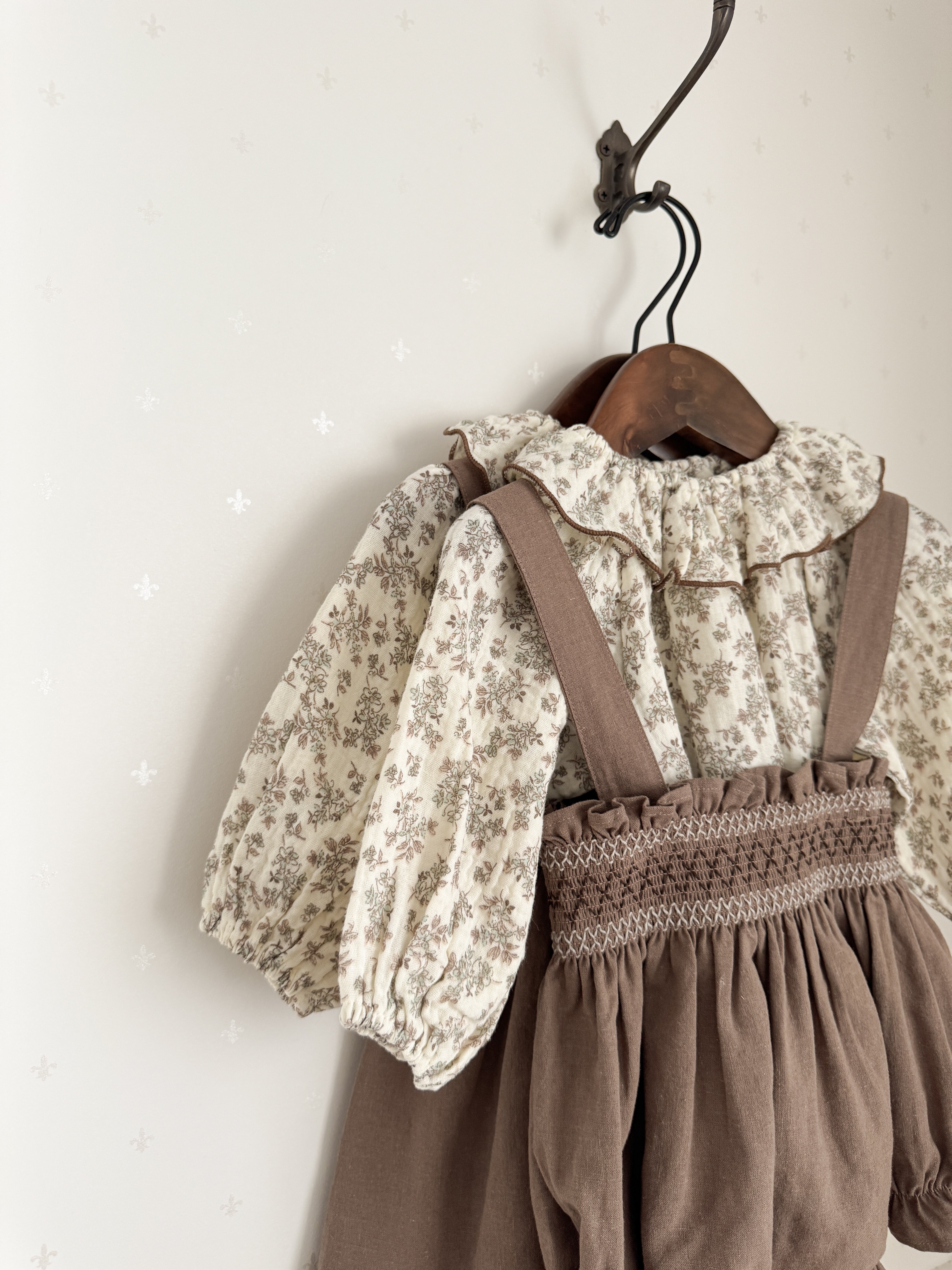 Arum garden blouse