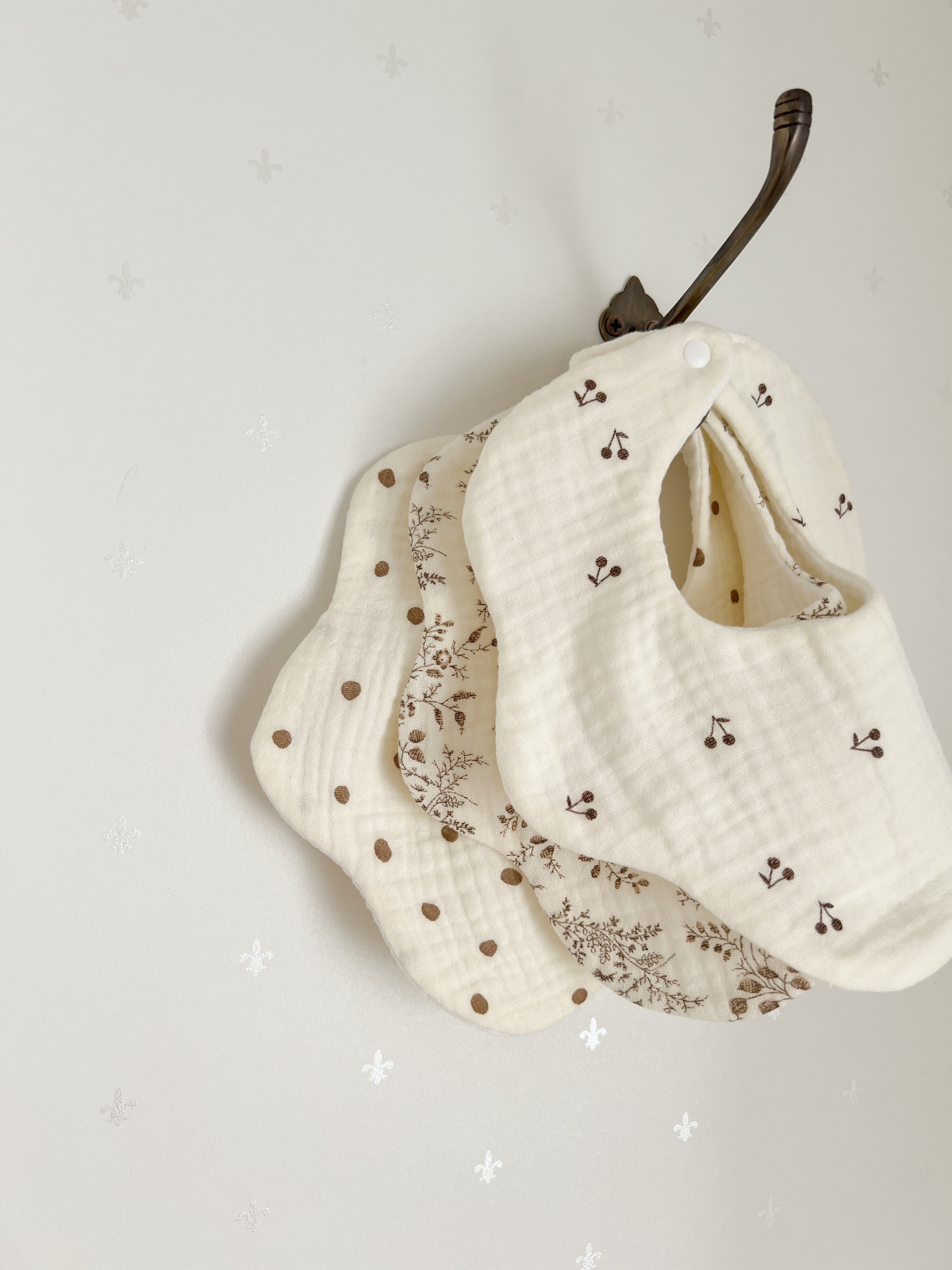 Pattern cloud bib