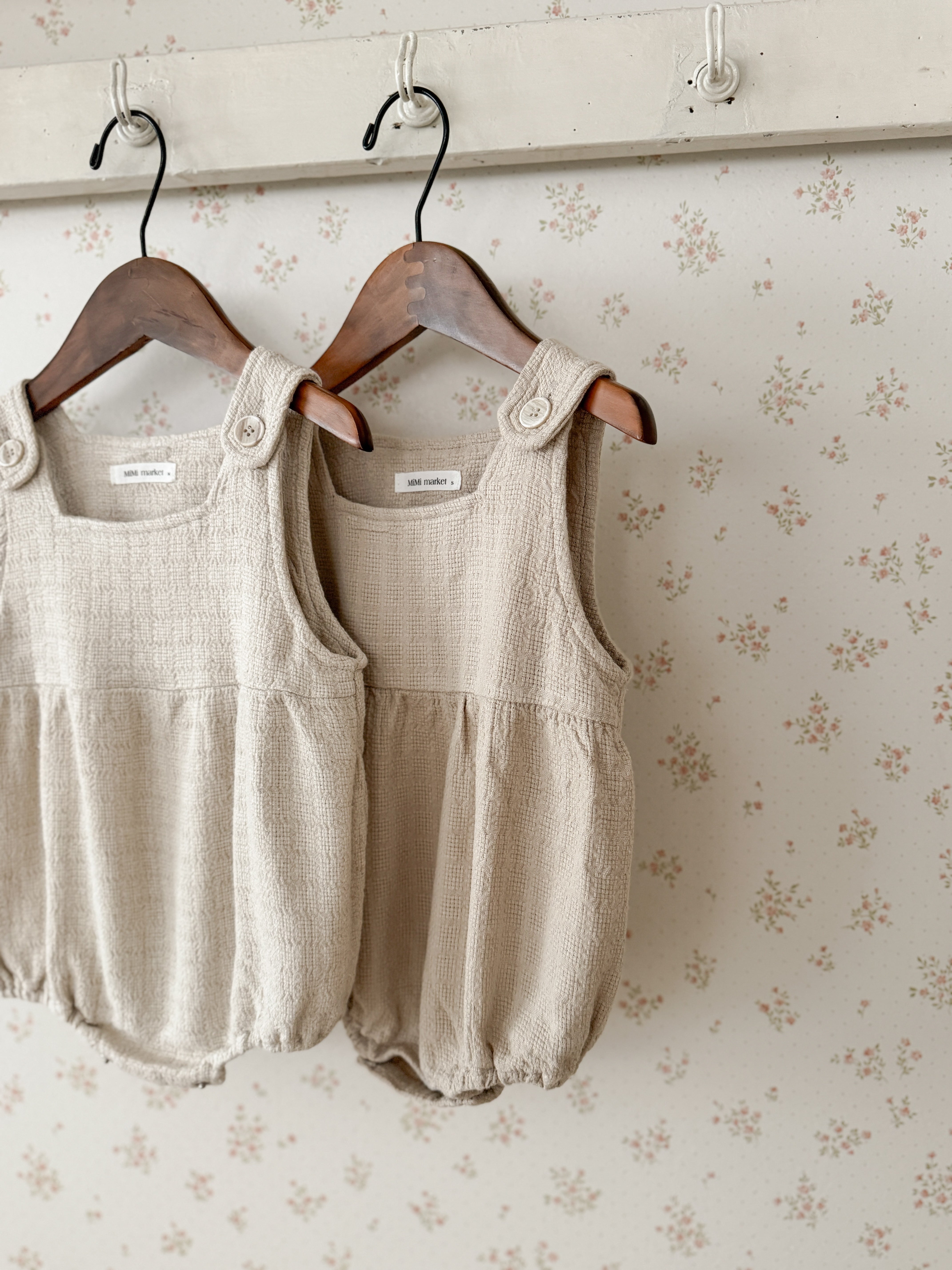 Ringer suspender suit