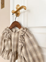 Mono frill blouse