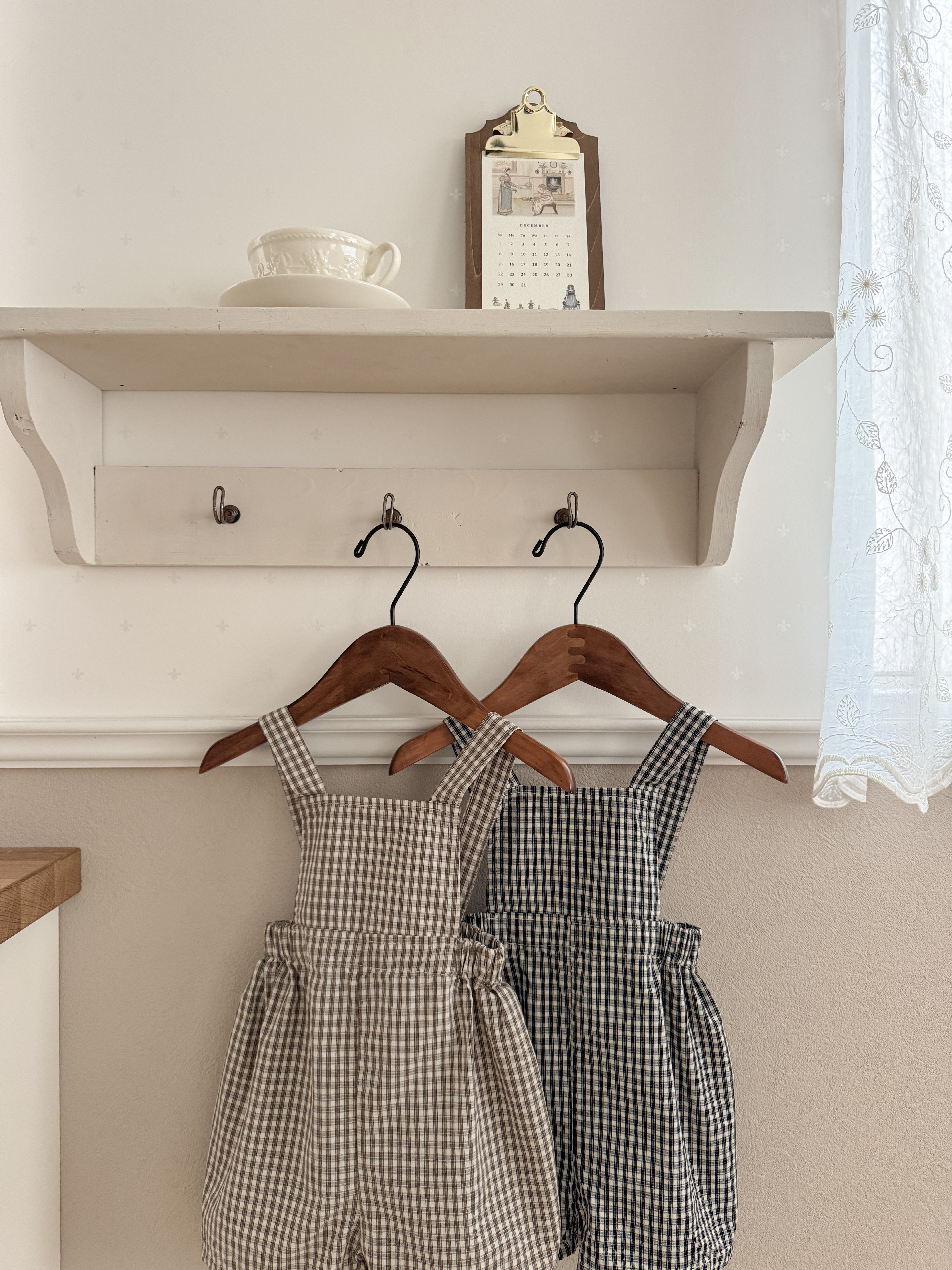 Mini check suspender pants